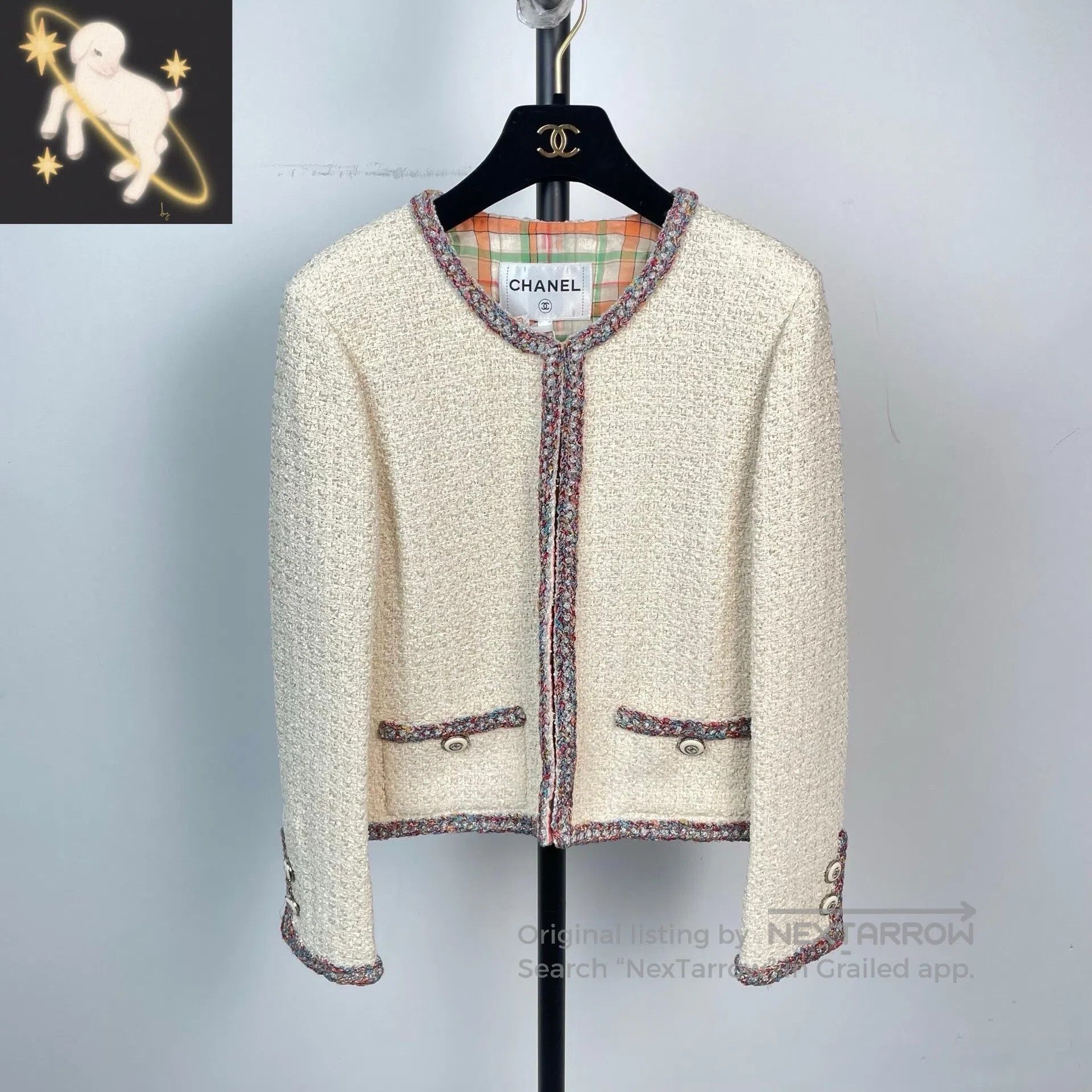 Chanel Chanel Two-pocket short jacket| Size XS / US 0-2 / IT 36-38 - 1 Thumbnail