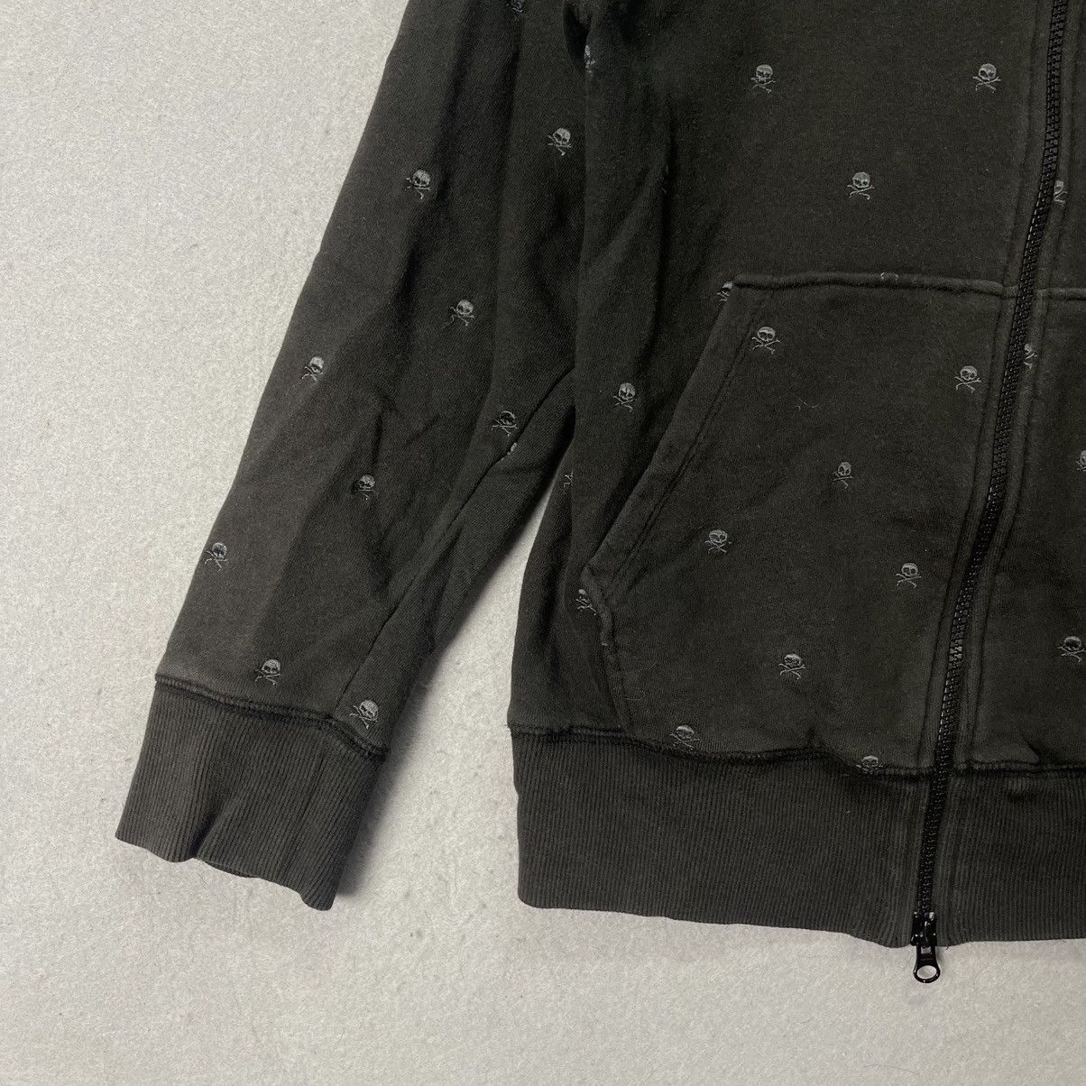 Beams Japan 2000s Beams All-Over Pattern Zip Hoodie Size US S / EU 44-46 / 1 - 4 Thumbnail