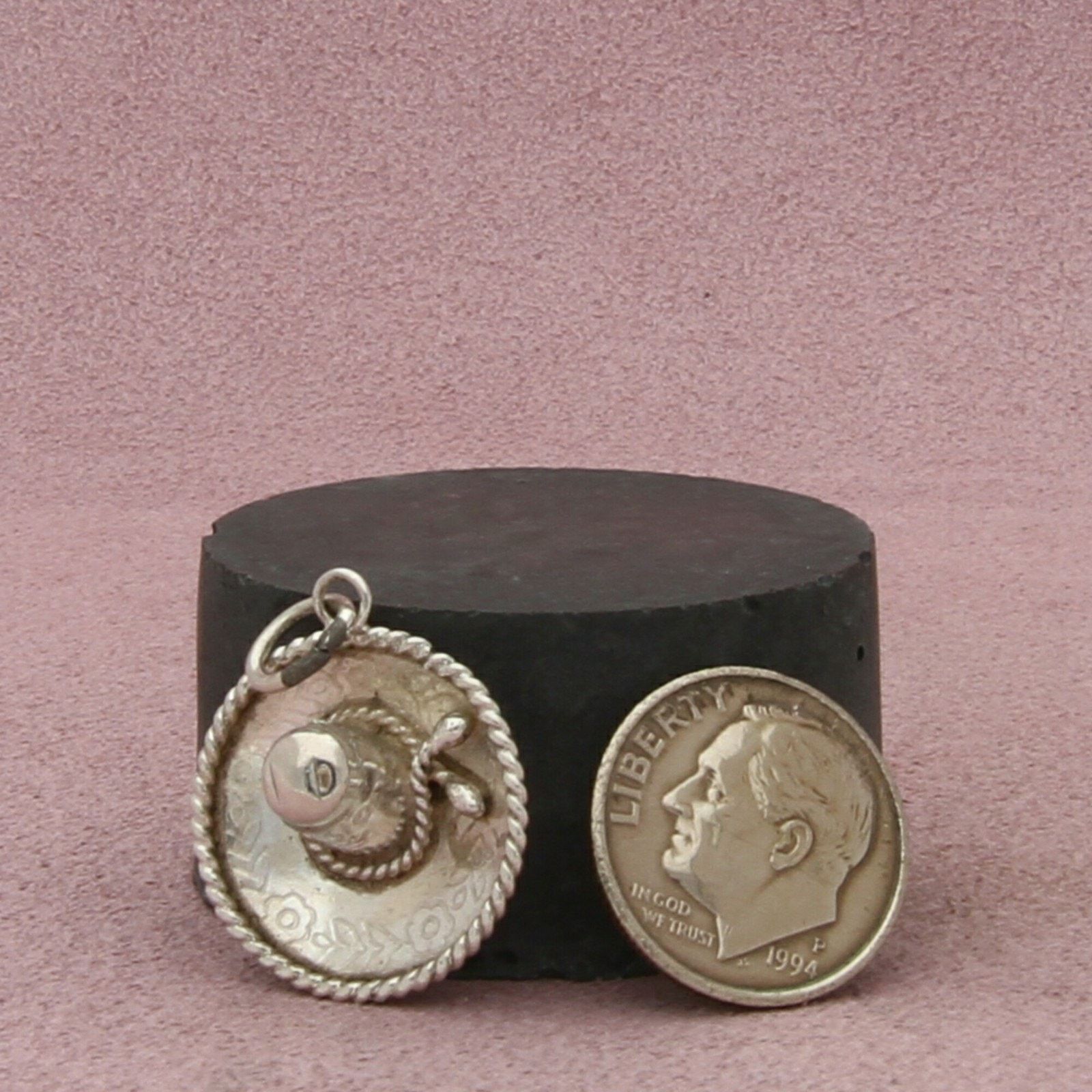 Sterling Silver sterling silver vintage 3d mexican sombrero hat charm Size ONE SIZE - 2 Thumbnail
