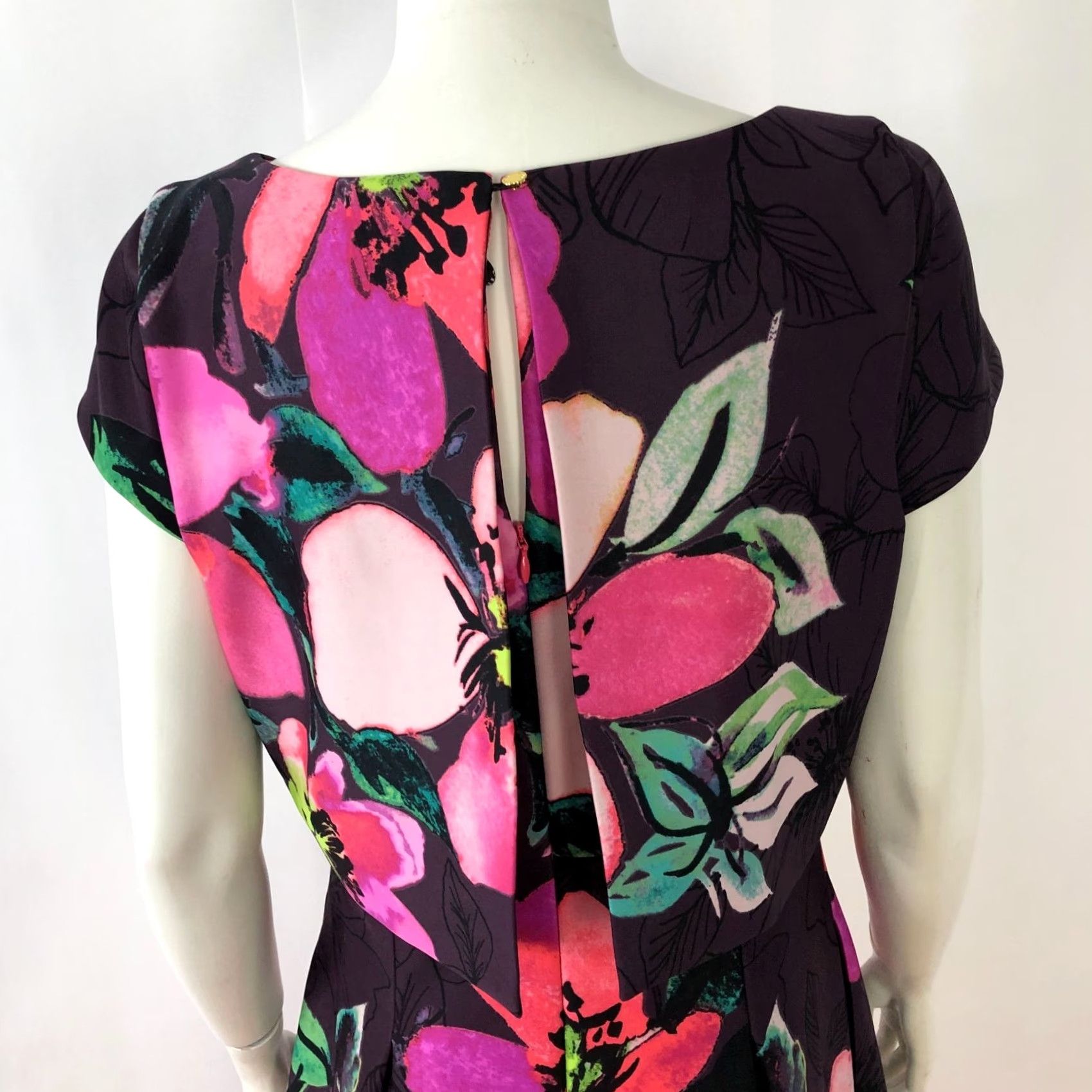 Vince Camuto Vince Camuto Dress Floral All Over Print Purple Knee Length A-Line 10 Tiered Short Sleeve Pullover Round Neck Women’s Size L / US 10 / IT 46 - 6 Thumbnail