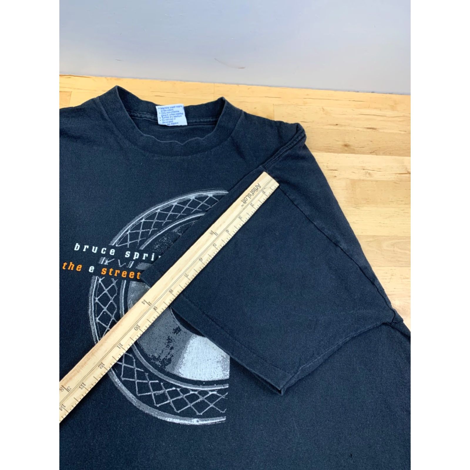 Vintage VINTAGE Bruce Springsteen & The E Street Band 1999 Tour Shirt XL Black All Sport T-Shirt Men Band Graphic Print Crew Neck Short Sleeve 11525 Mens Size US XL / EU 56 / 4 - 7 Thumbnail