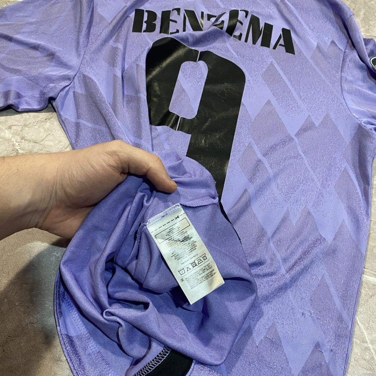Adidas BENZEMA ! ADIDAS REAL MADRID TEE CHAMPIONS LIGA MATCH ISSUE Size US M / EU 48-50 / 2 - 22 Thumbnail