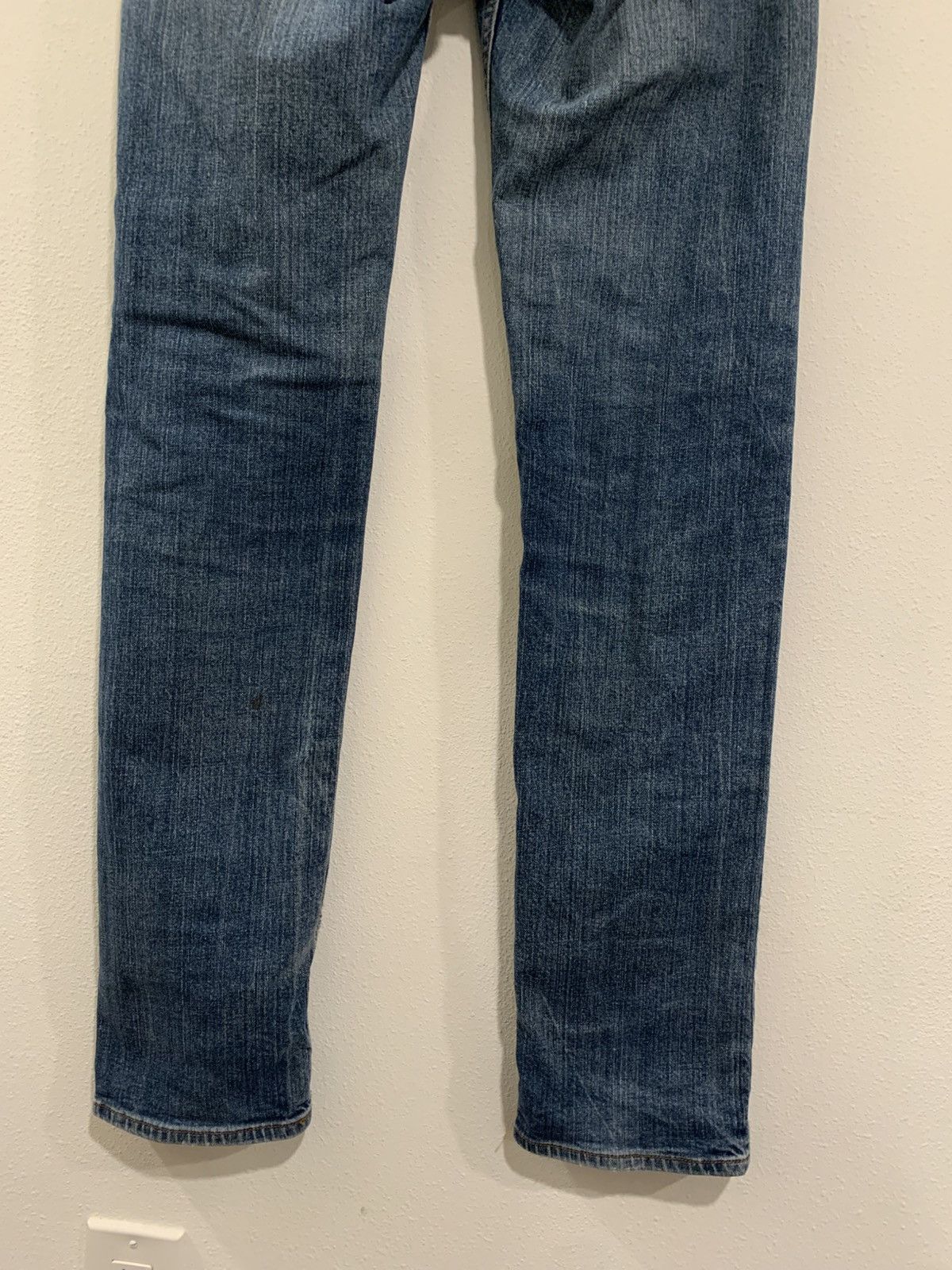 Arizona Jean Co. faded Arizona blue slim straight jeans Size US 29 - 8 Thumbnail