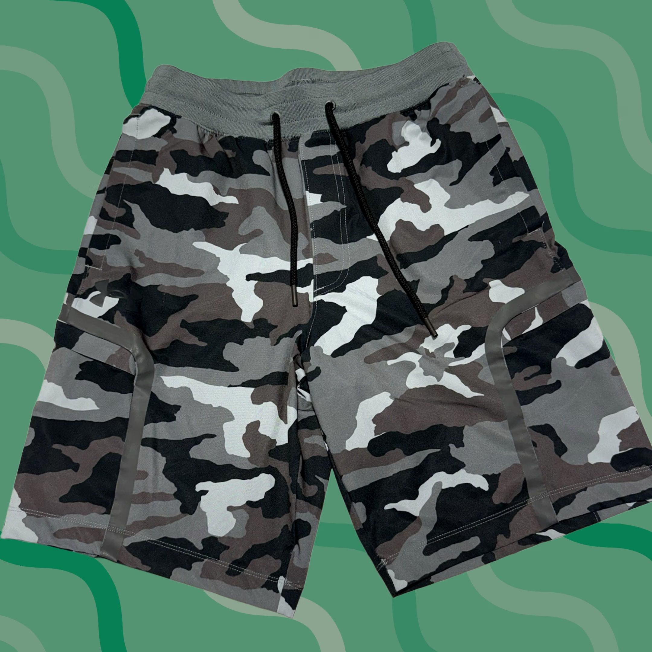 Under Armour Under Armour Sportstyle Elite Cargo Shorts Mens M Gray Camo 9" 1373866 Size US 31 - 1 Thumbnail