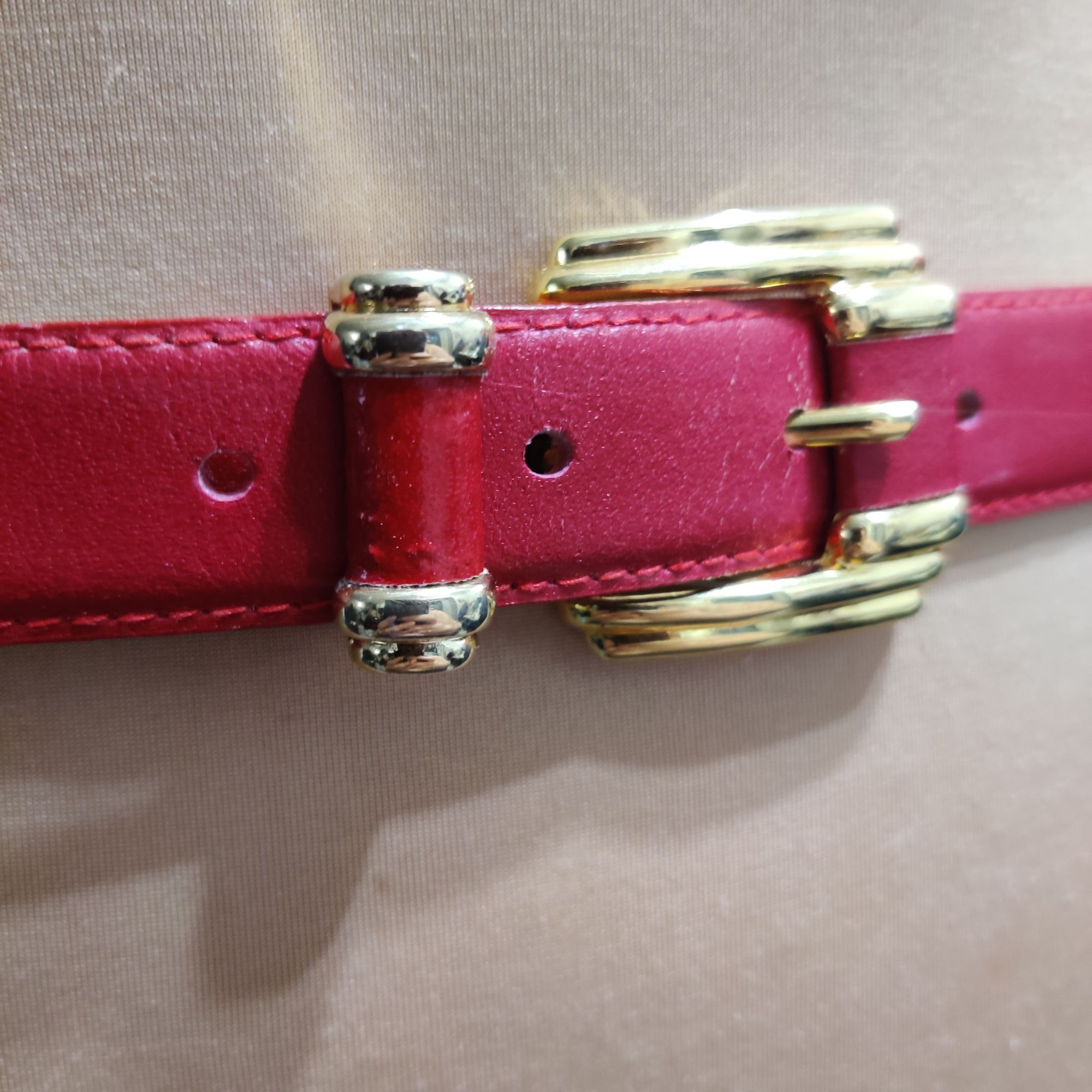 Worthington Worthington Vintage Red Belt Gold Buckle Statement Bombshell Size ONE SIZE - 8 Thumbnail