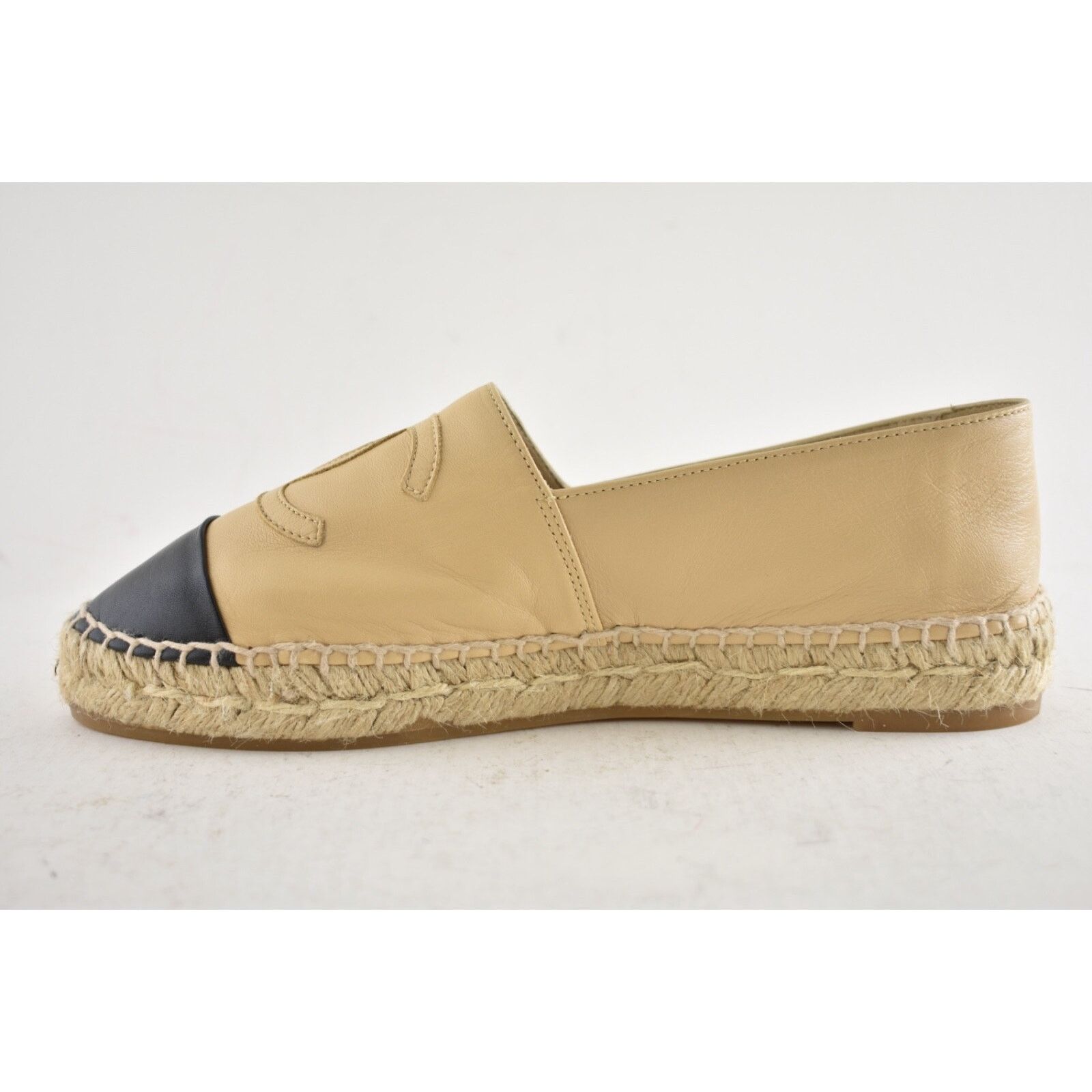 Chanel Chanel REV Beige Black Lambskin Leather CC Logo Double Size US 7 / IT 37 - 10 Thumbnail