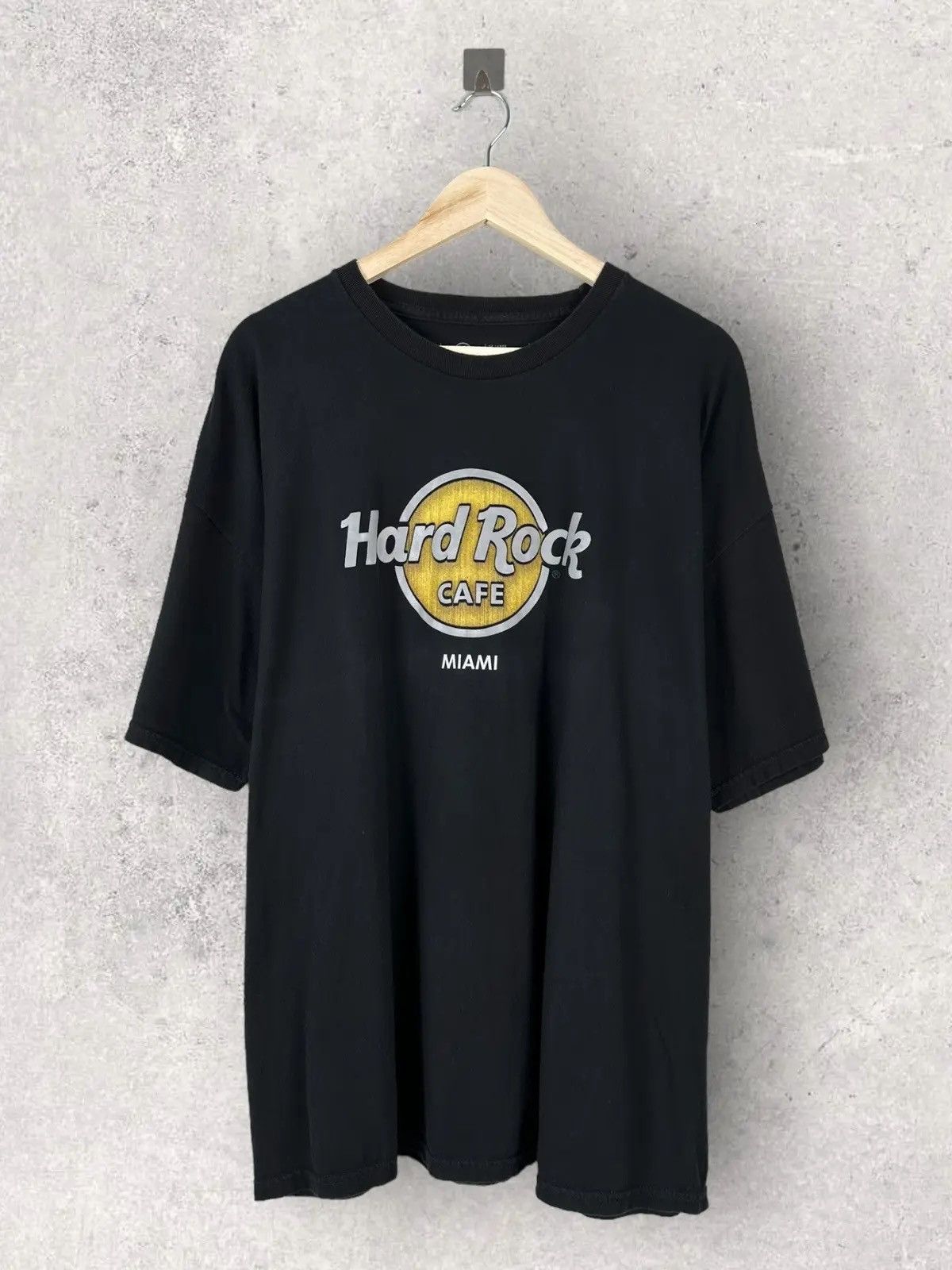 Band Tees Vintage Y2k Hard Rock Cafe Miami Tee Big Logo Size US XXL / EU 58 / 5 - 1 Thumbnail