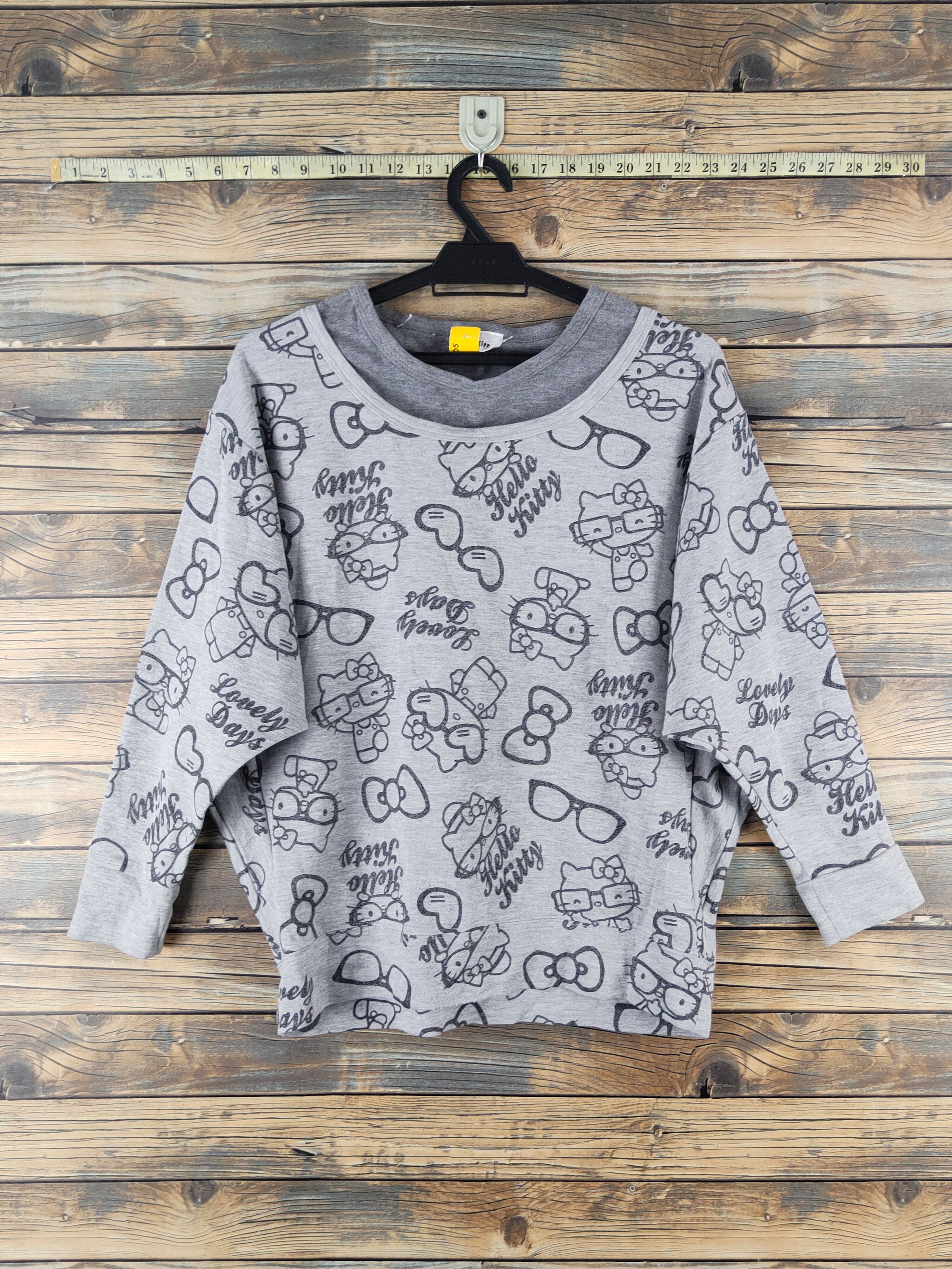 Cartoon Network DL Hello Kitty Gray cartoon vintage Sweatshirts #2505 Size M / US 6-8 / IT 42-44 - 1 Thumbnail