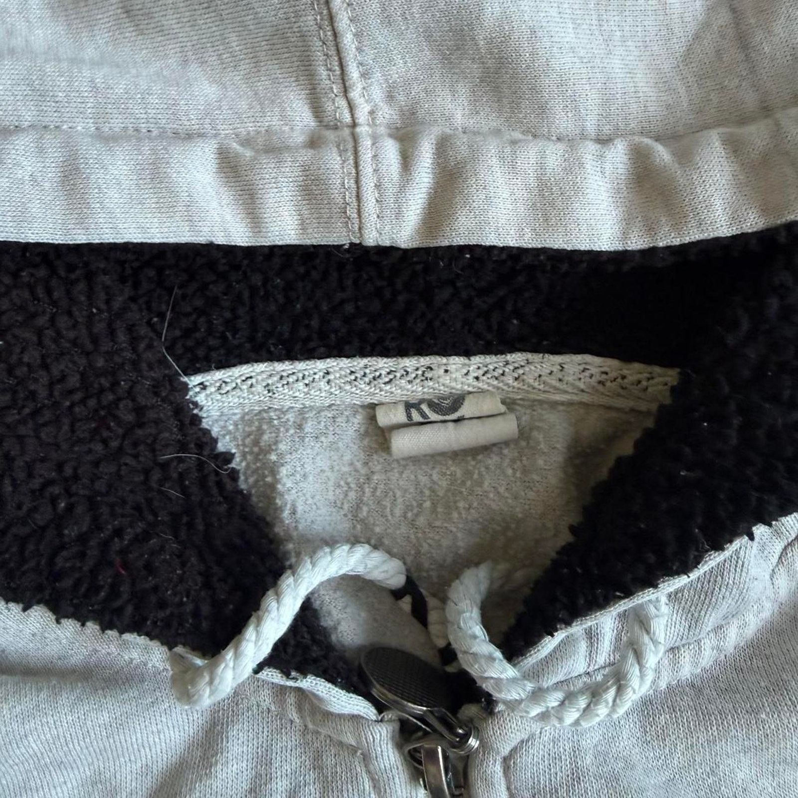 Other Vintage y2k womens roxy surfwear hoodie Size M / US 6-8 / IT 42-44 - 8 Thumbnail