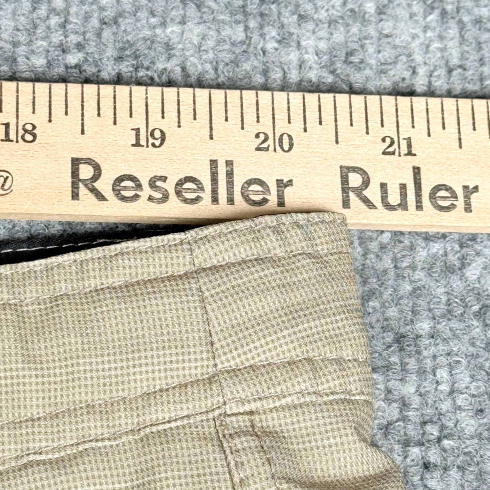 Vintage Hybrid Collection DaHui Mens Shorts Size 40 Beige Lightweight Drawstring Casual Beach Chino Pocketed Front Flat Front Regular Mens Size US 40 / EU 56 - 6 Thumbnail