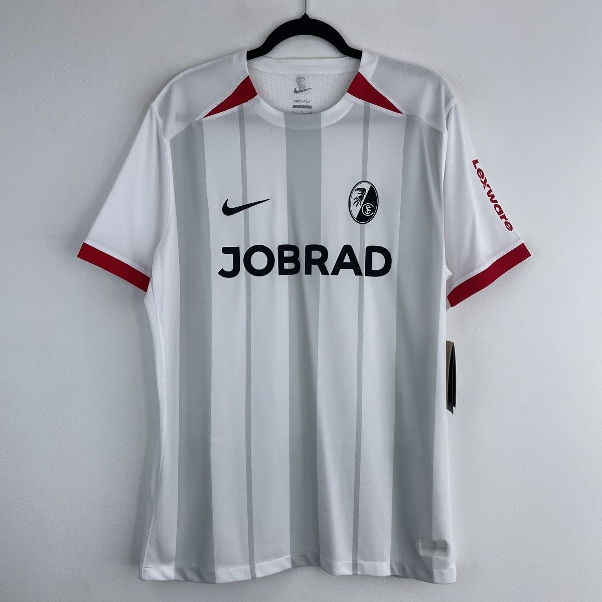 Nike SC Freiburg Away Nike Men’s Jersey Shirt 2024/2025 size XL Size US XL / EU 56 / 4 - 1 Thumbnail