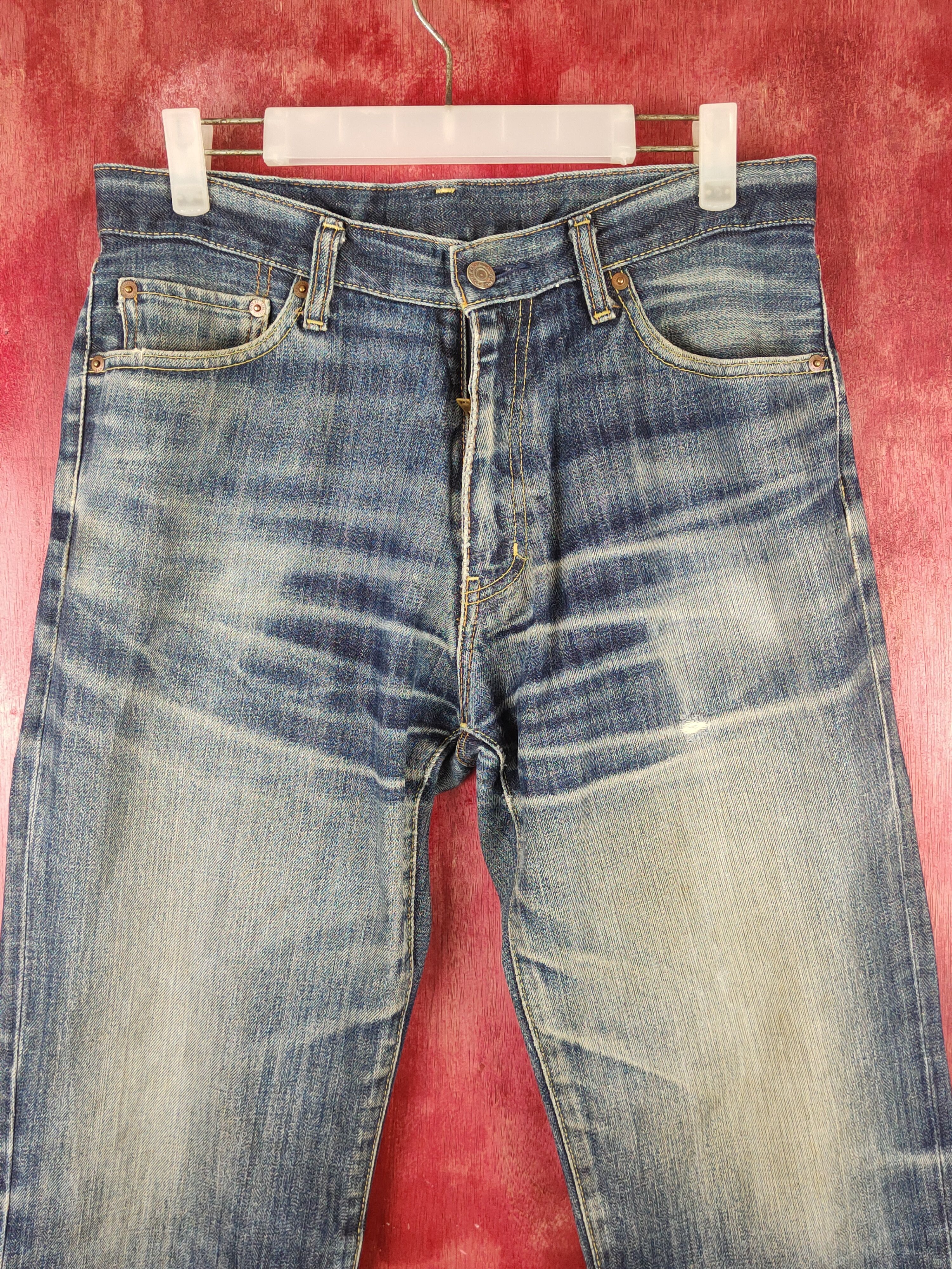 Japanese Brand Uniqlo Dark Blue Faded Distressed Ripped Jeans #S1652 Size US 32 / EU 48 - 2 Thumbnail