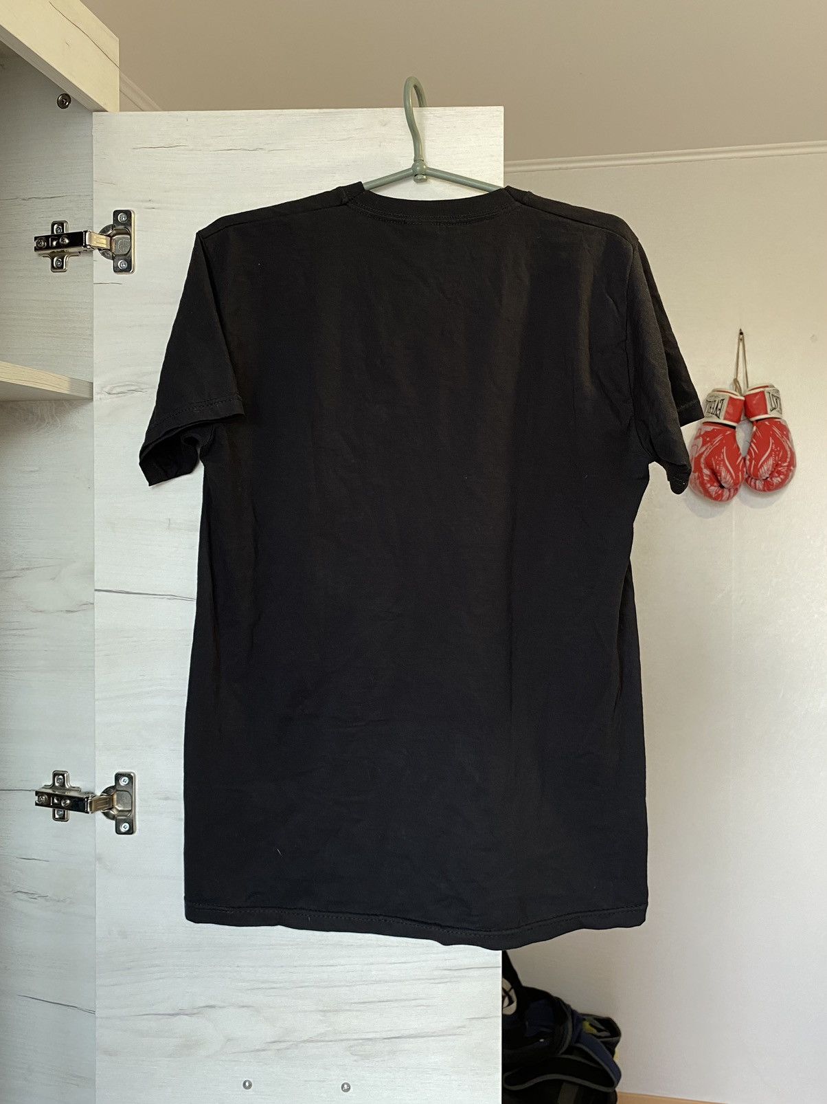 Vintage T shirt him - bone sculpture - rock off 2013 Size US S / EU 44-46 / 1 - 4 Thumbnail