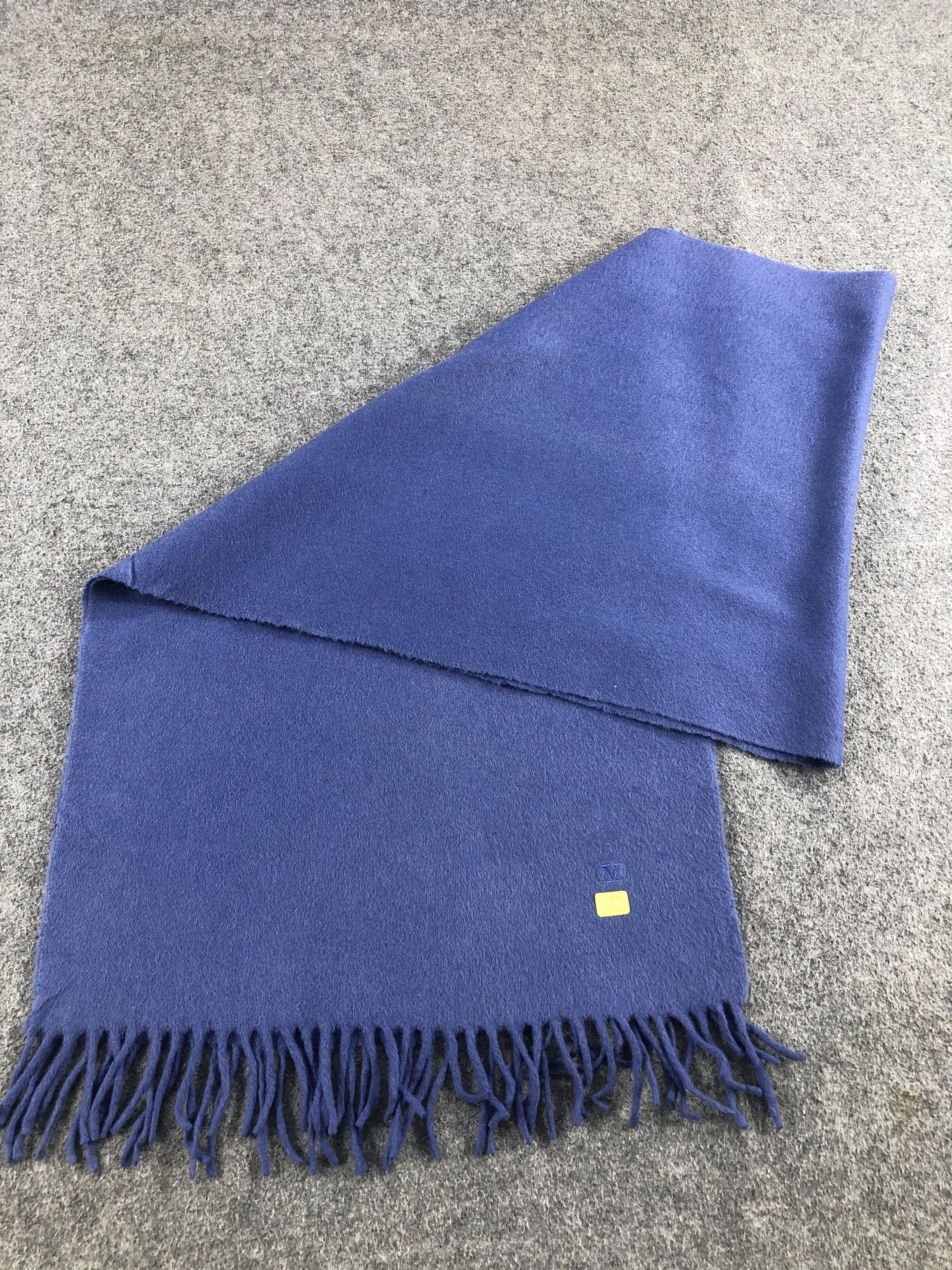 Valentino Valentino Garavani Scarf / Muffler / Neckwear Size ONE SIZE - 3 Thumbnail