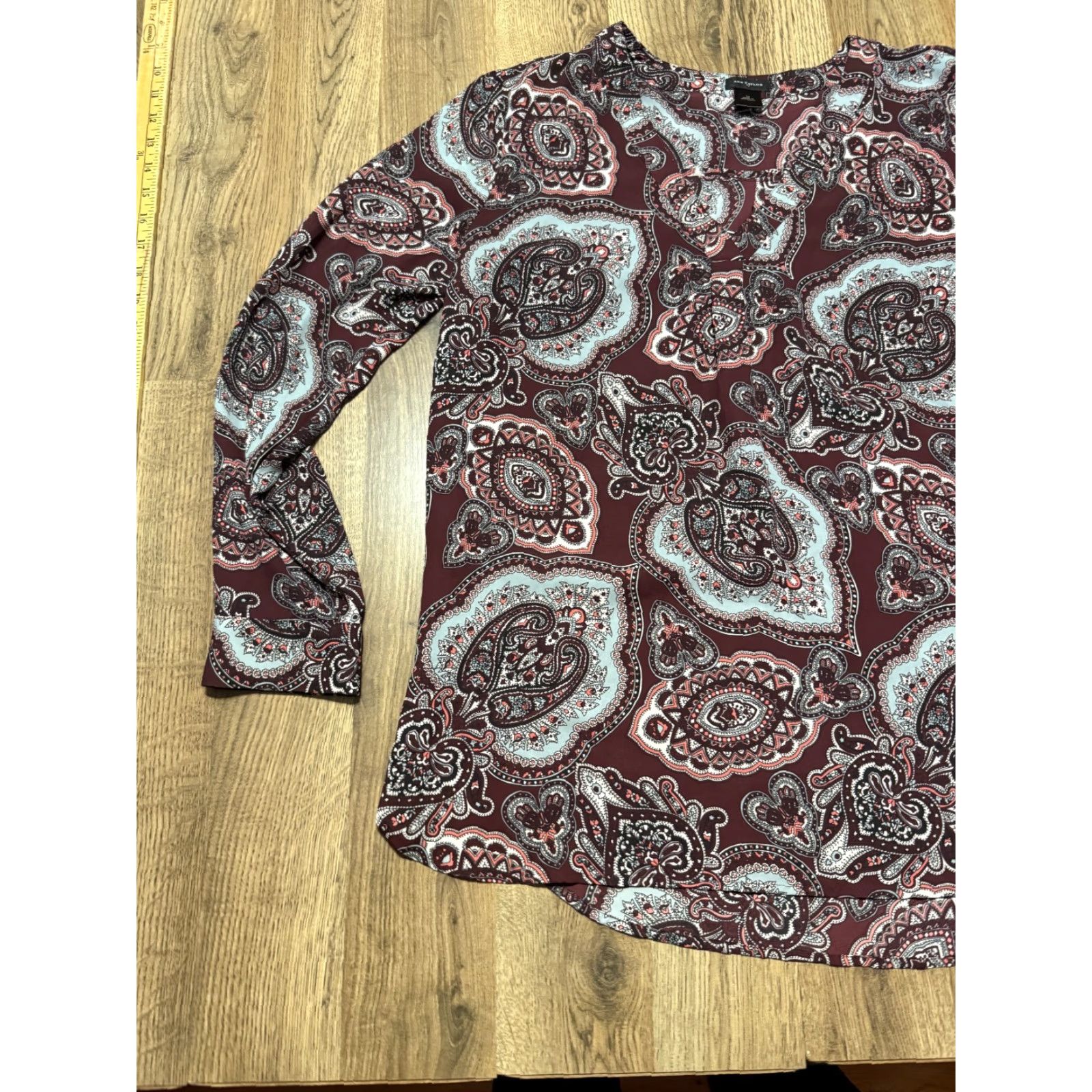 Vintage Ann Taylor Blouse Women's Medium Purple Blue Pink Paisley Long Sleeve V-Neck Size M / US 6-8 / IT 42-44 - 3 Thumbnail