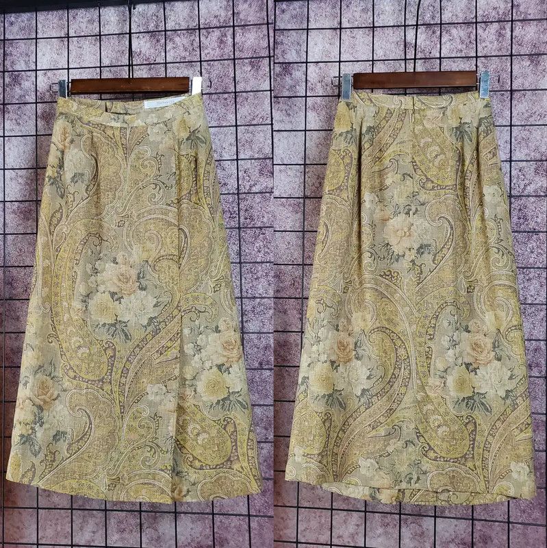 Burberry Burberry Floral Maxi Skirt in Coffee Brown Size 23" - 1 Thumbnail