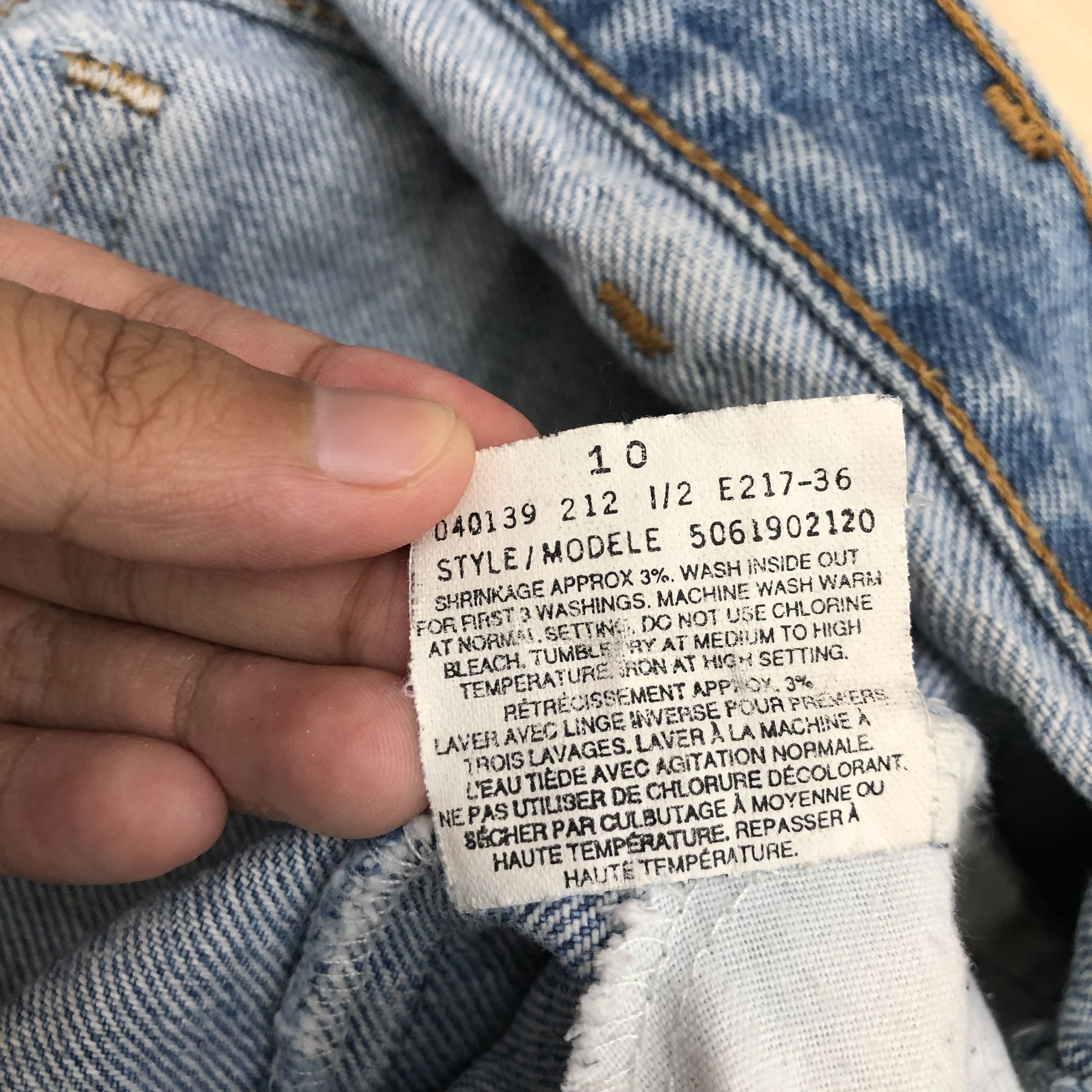 Levi's Vintage 90s Levis Sun Faded Jeans Levi's Light Wash Denim Size US 34 / EU 50 - 10 Thumbnail