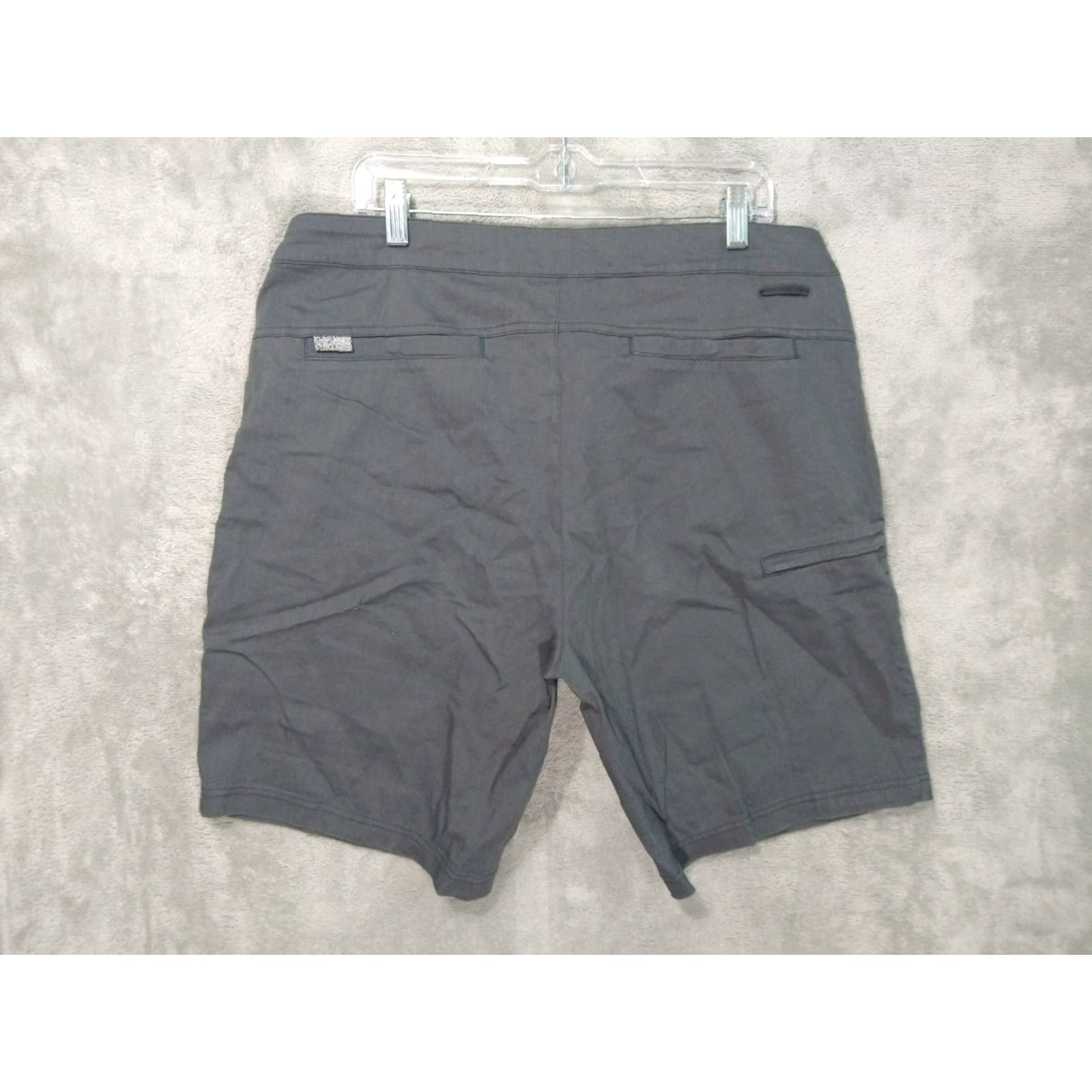 PEARL iZUMi Pearl Izumi Shorts Mens 38 Gray Cycling Cotton Nylon Flat Front Stretch Shorts Mens Regular 5-Pocket Gray Outdoor Sports 90s? Size US 38 / EU 54 - 2 Thumbnail
