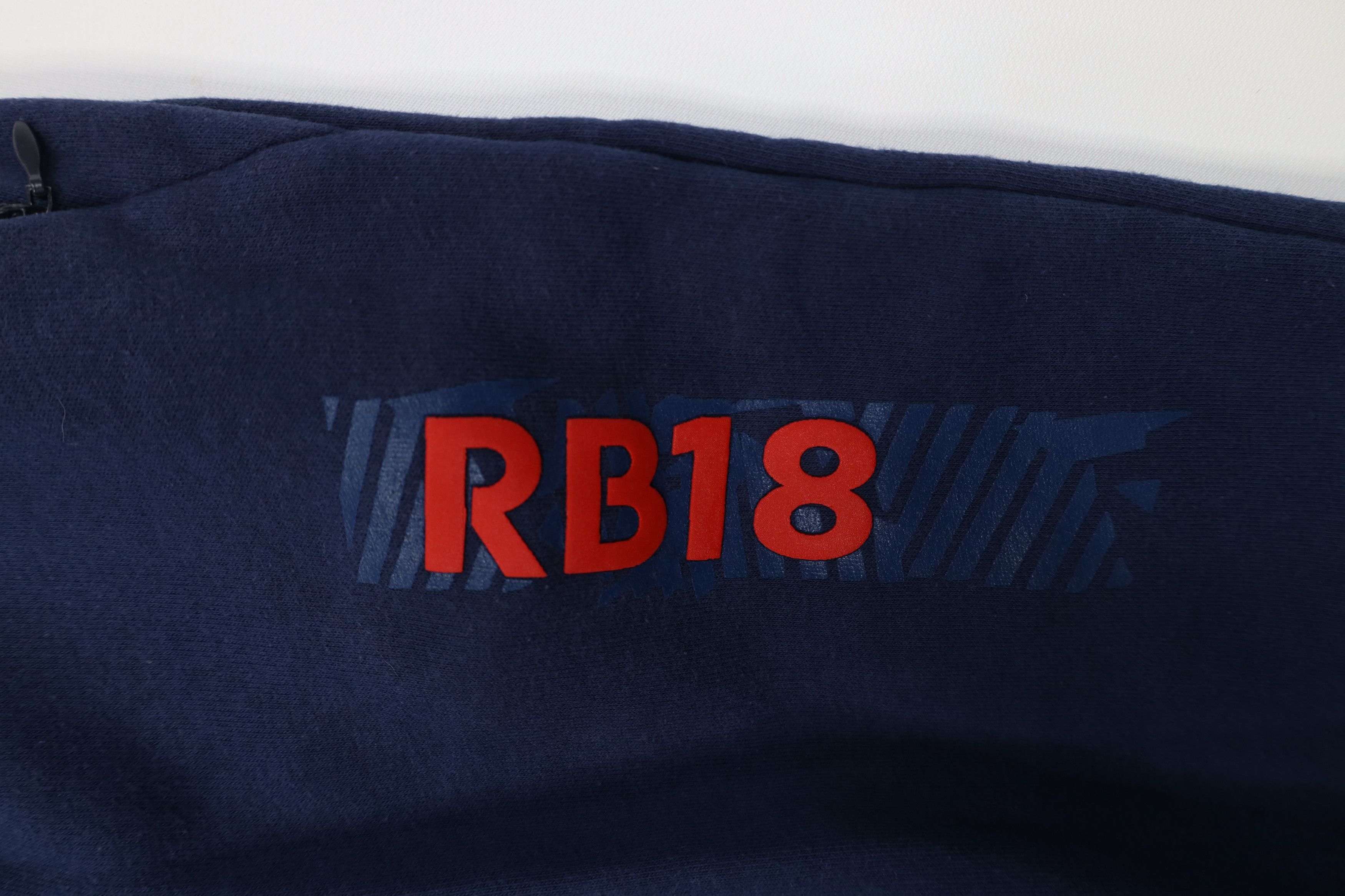 Vintage Red Bull Racing Team RB18 F1 Racing Sweatpants Joggers Size US 32 / EU 48 - 5 Thumbnail