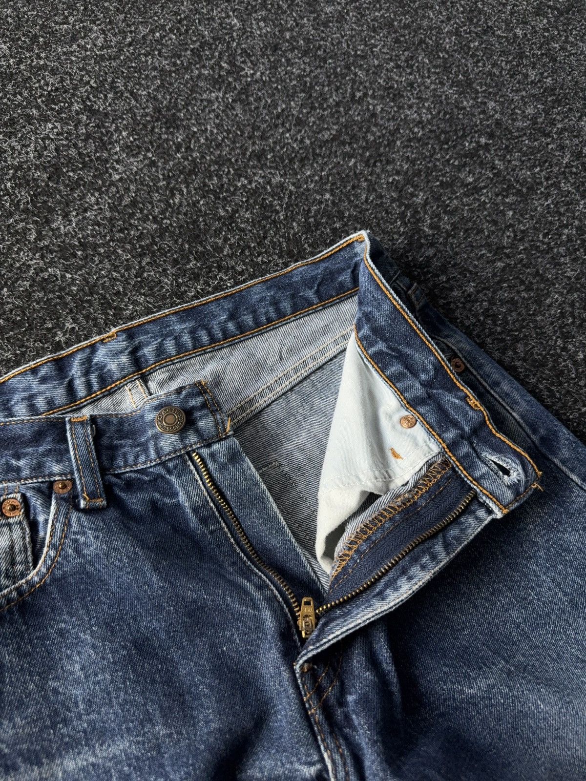 Levi's × Vintage Vintage 00s Levi’s Zip Fly Jeans W32 L32 Size US 32 / EU 48 - 8 Thumbnail