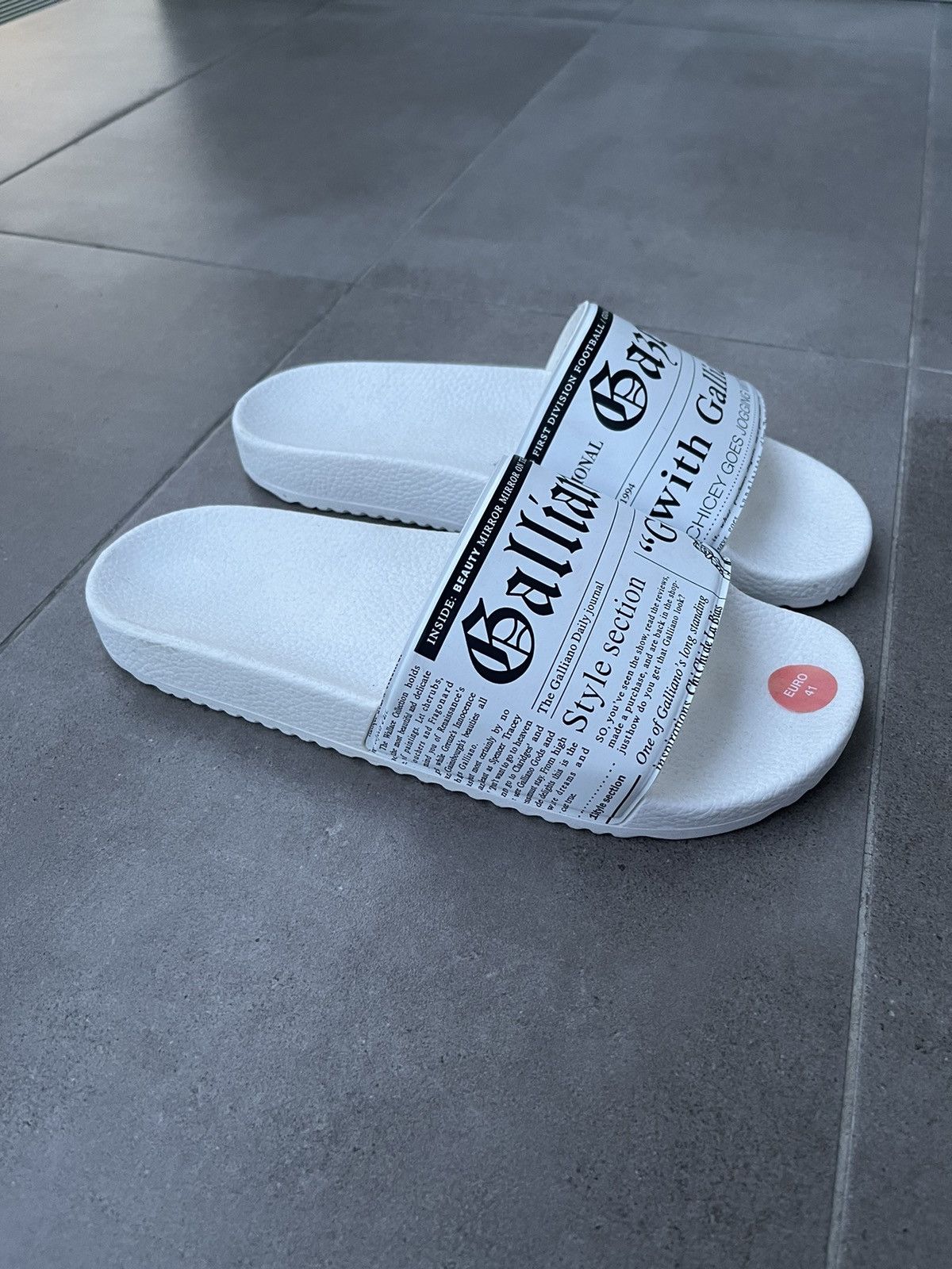 John Galliano !DS! SS22 Galliano Gazette Print White Slip Ons Size US 8 / EU 41 - 8 Thumbnail