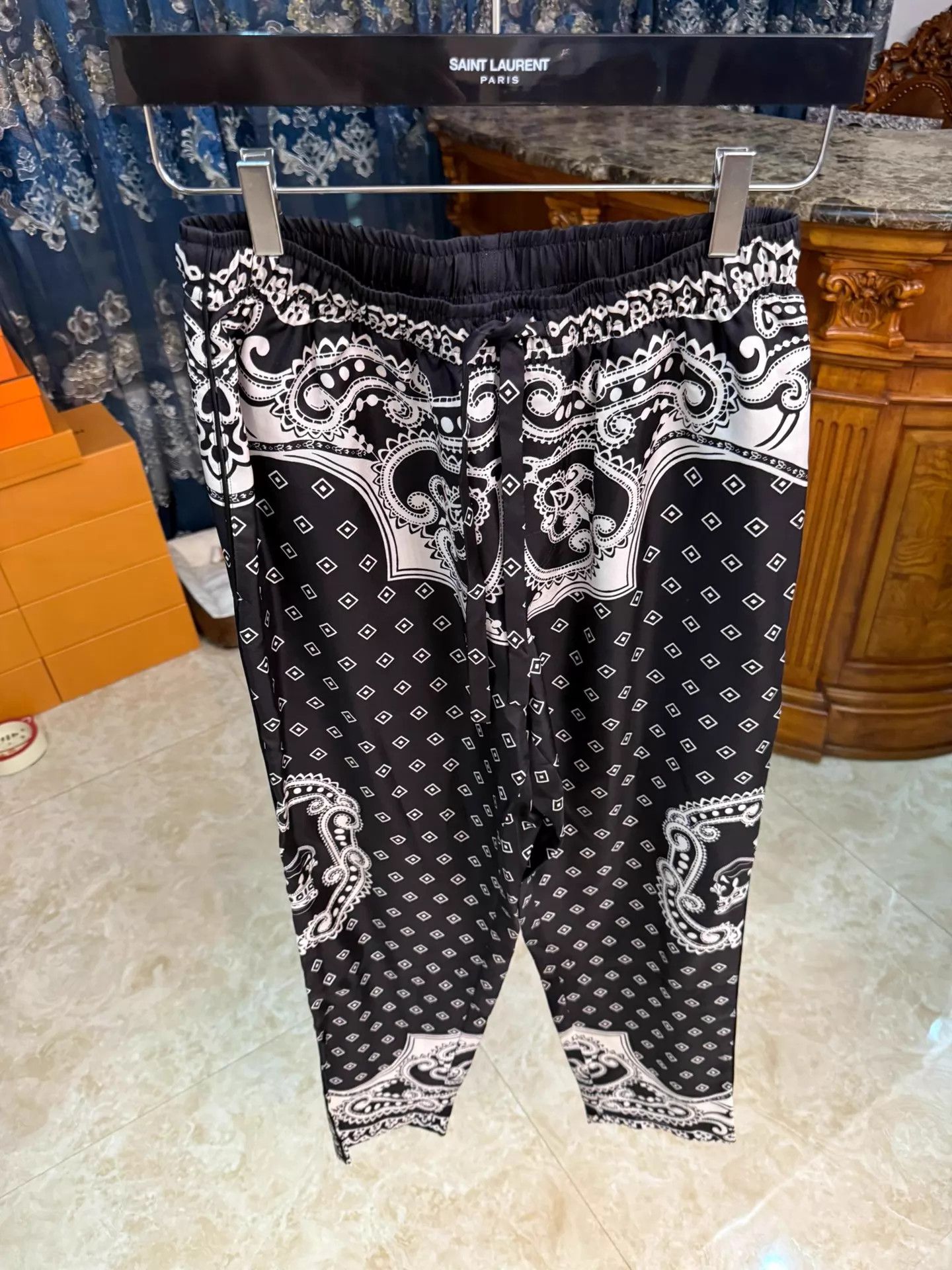 Dolce & Gabbana DG Silk Crown Logo Black/White Pants 46(fits50) New Size US 30 / EU 46 - 1 Thumbnail