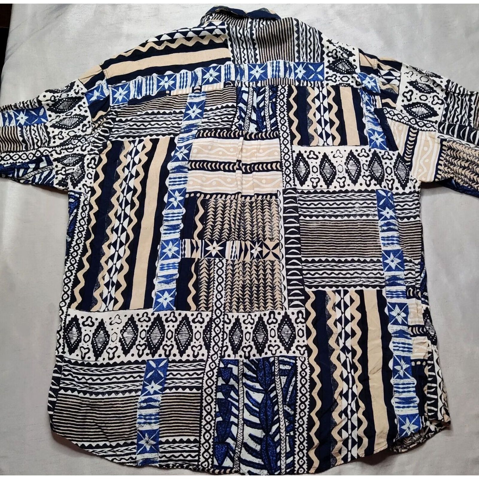 Vintage FABIO INGHIRAMI Men Large Blue Abstract 100% Viscose Camp Shirt Made In Italy Size US L / EU 52-54 / 3 - 3 Thumbnail