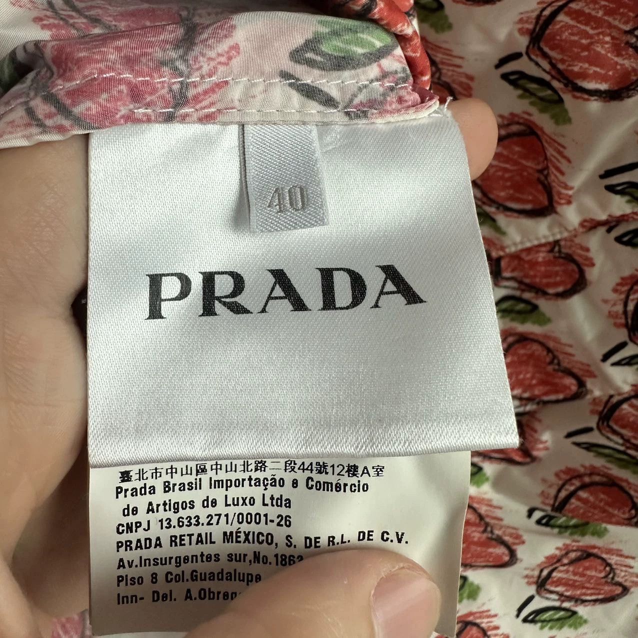 Prada Prada Heart All Over Print Lightweight Jacket 40 Size S / US 4 / IT 40 - 4 Thumbnail
