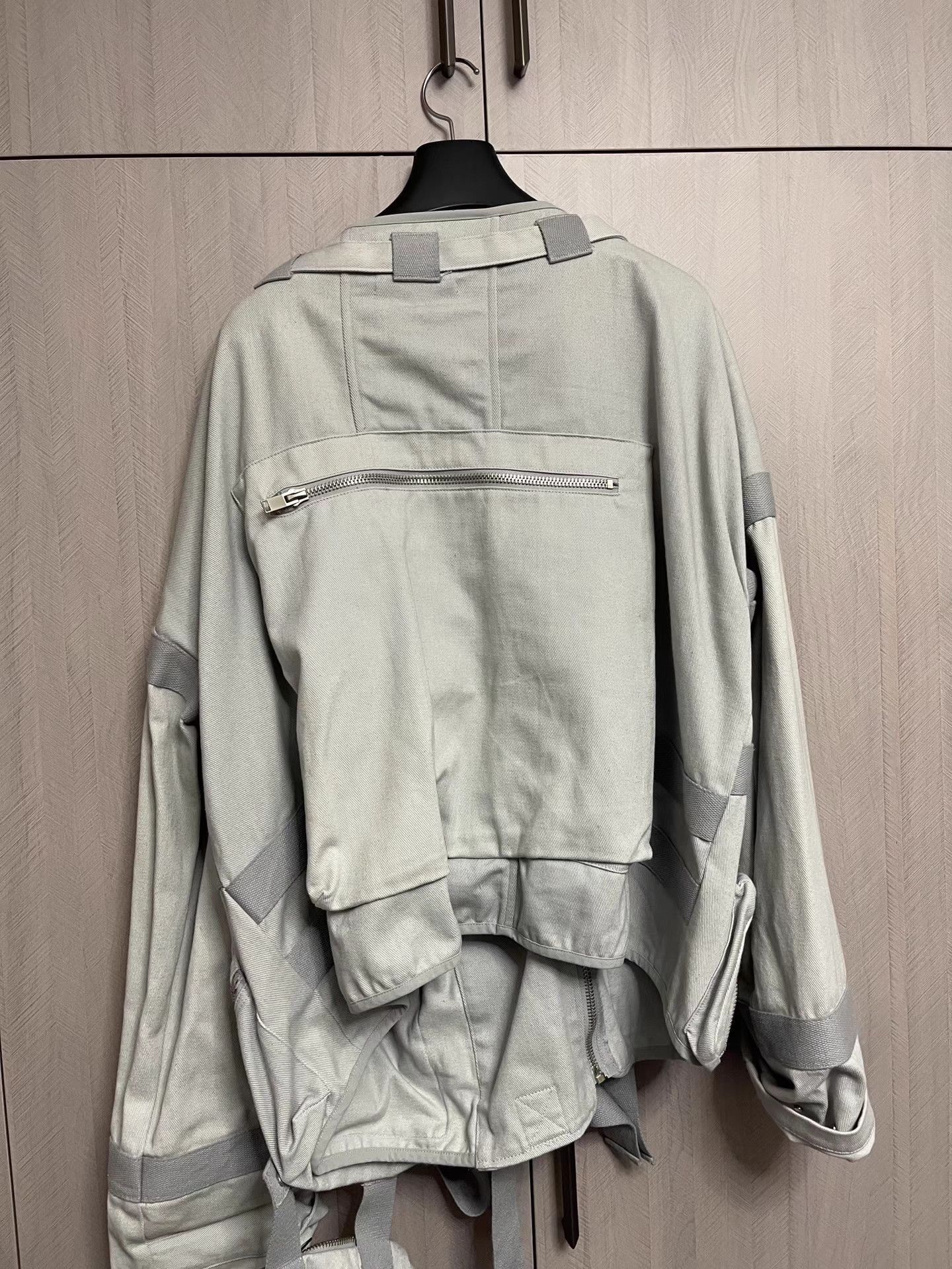 Heliot Emil Gray Utility Jacket with Straps and Pockets, Size L Size US L / EU 52-54 / 3 - 6 Thumbnail