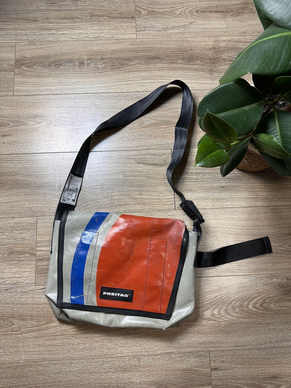 Freitag RARE Freitag R517 Hermitz Messenger bag | Grailed