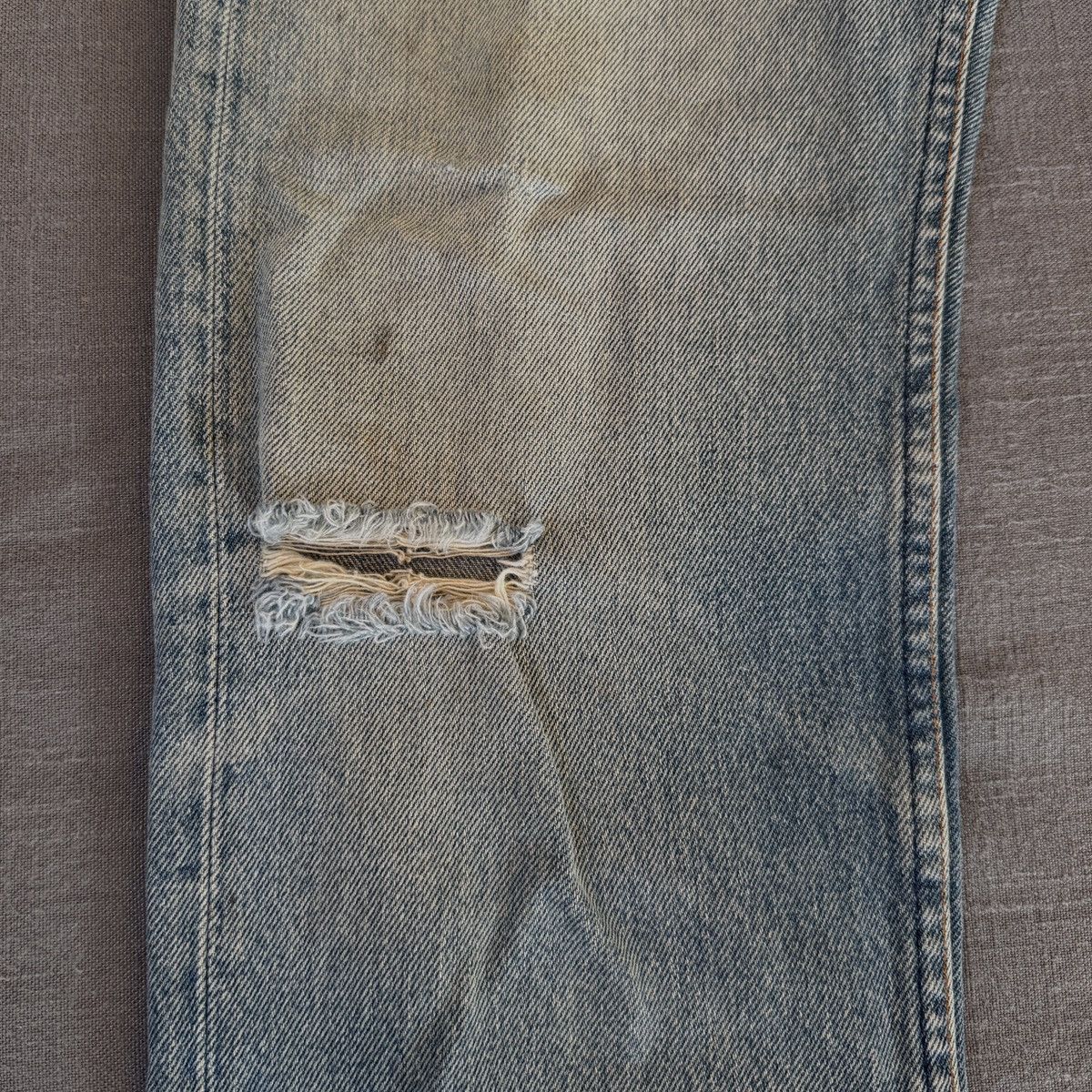 Levi's RARE 1980’s LEVIS 501 DISTRESSED Size US 31 - 5 Thumbnail