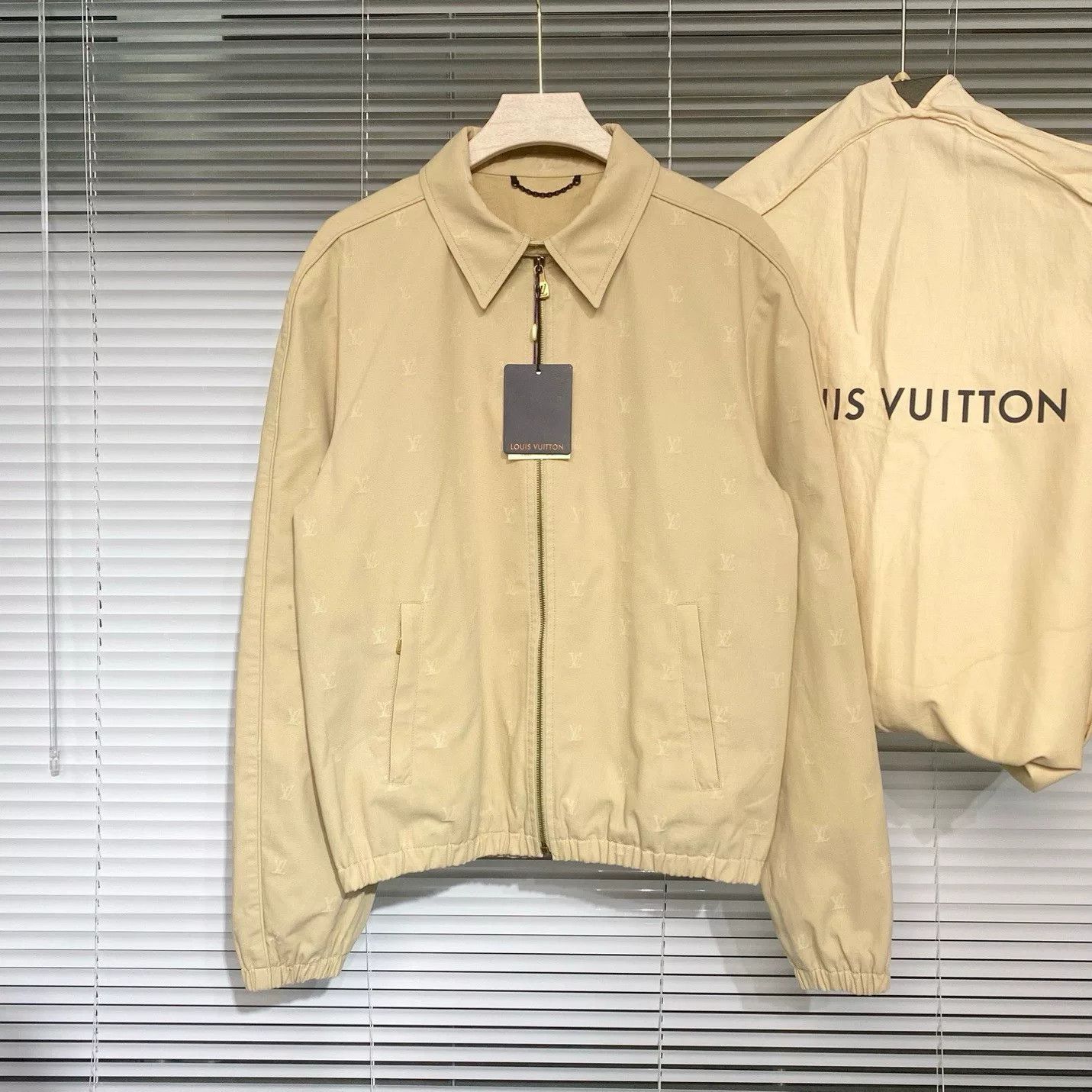 Louis Vuitton Louis Vuitton SS24 Embroidered Twill Jacket Size US M / EU 48-50 / 2 - 1 Thumbnail