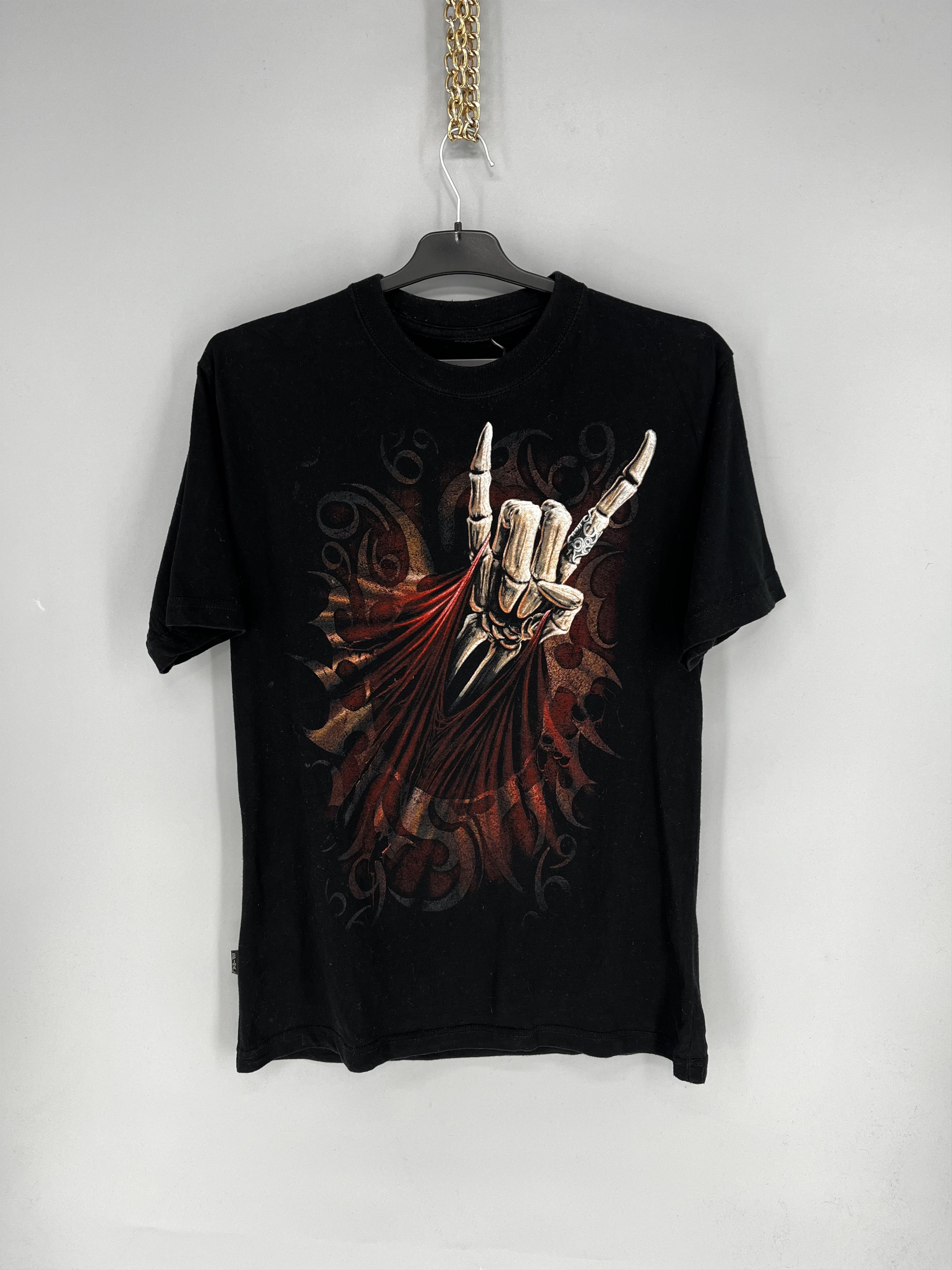 Band Tees VINTAGE GOTHIC SPIRAL SKULL Y2K GRUNGE PUNK ROCK Size US M / EU 48-50 / 2 - 1 Thumbnail
