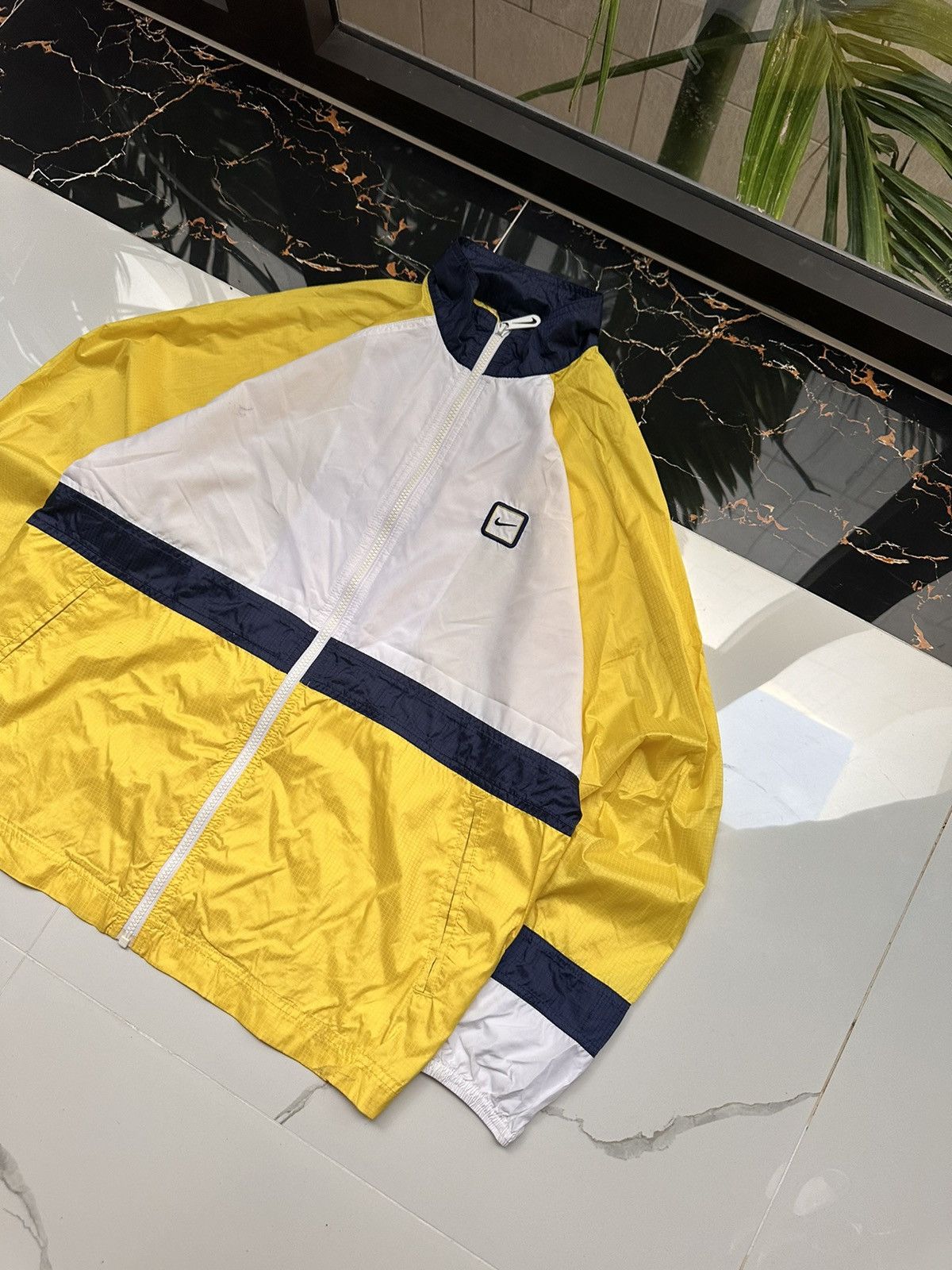 Nike × Vintage NIKE VINTAGE BIG LOGO STREETWEAR LIGHT JACKET Size US M / EU 48-50 / 2 - 4 Thumbnail
