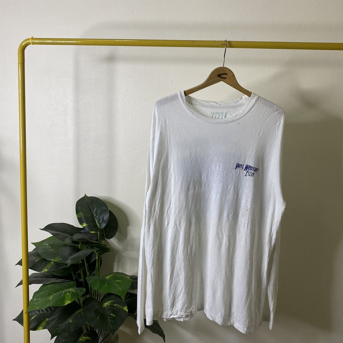 Other Van & Windsurf Graphic By Eizin Japanese Illustrator Surf T Size US XL / EU 56 / 4 - 6 Thumbnail