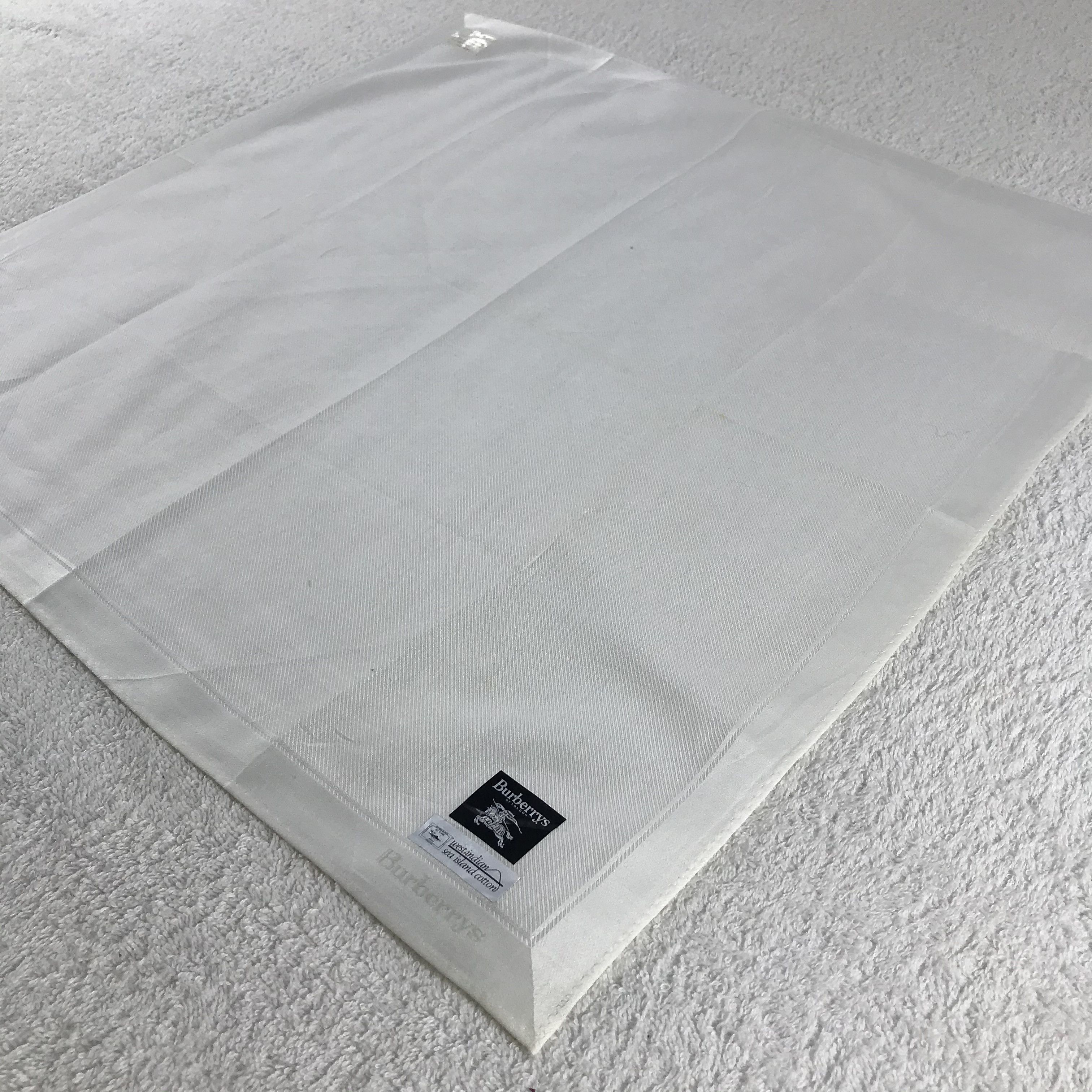 Burberry × Vintage Burberry Bandana / Handkerchief / Neckerchief - S264 Size ONE SIZE - 2 Thumbnail