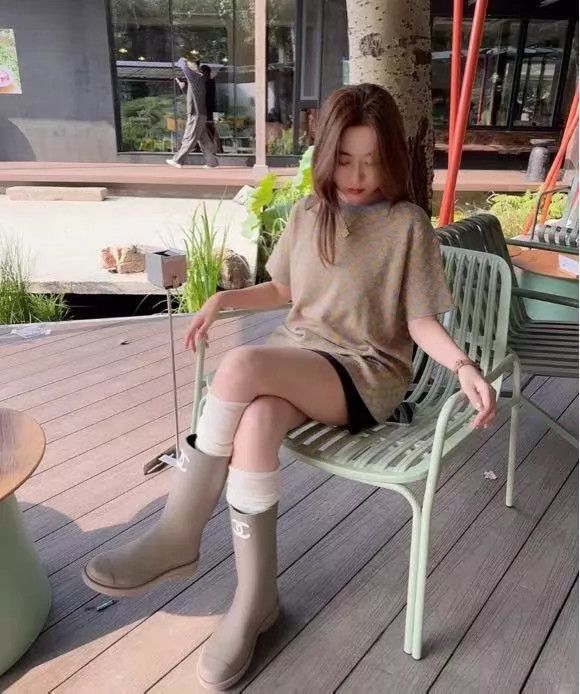 Chanel CHANEL 25S Women's Beige Tall Boots 38 New AF004 Size US 7.5 / IT 37.5 - 6 Thumbnail