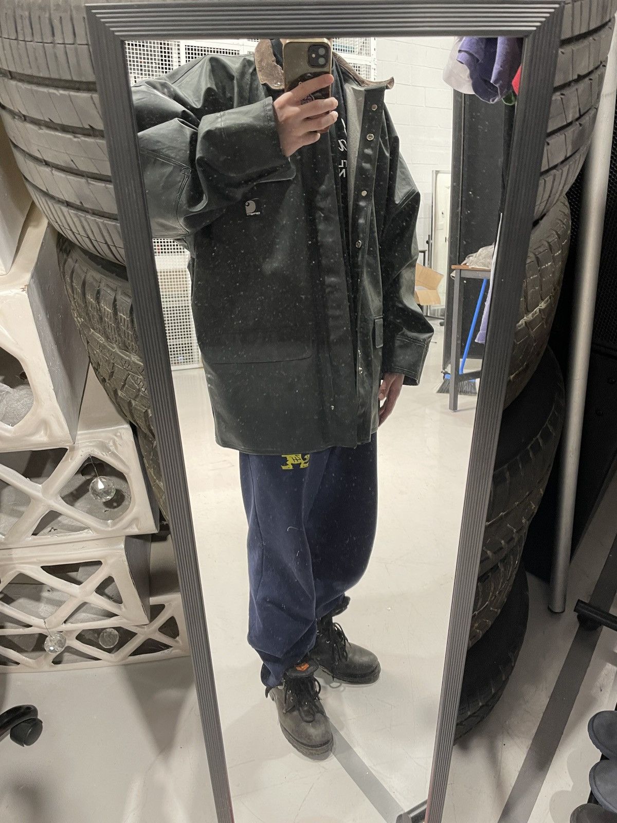 Carhartt Carhartt black rain jacket with a detroit collar Size US L / EU 52-54 / 3 - 5 Thumbnail