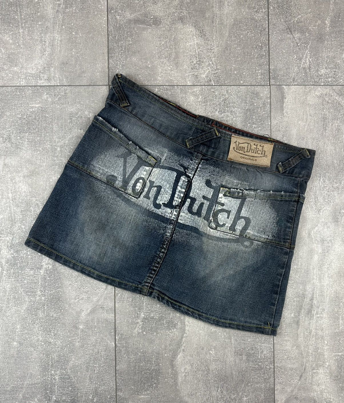 Von Dutch Womens Von Dutch Retro Overprint Logo Mini Skirt Size 30" / US 8 / IT 44 - 2 Thumbnail