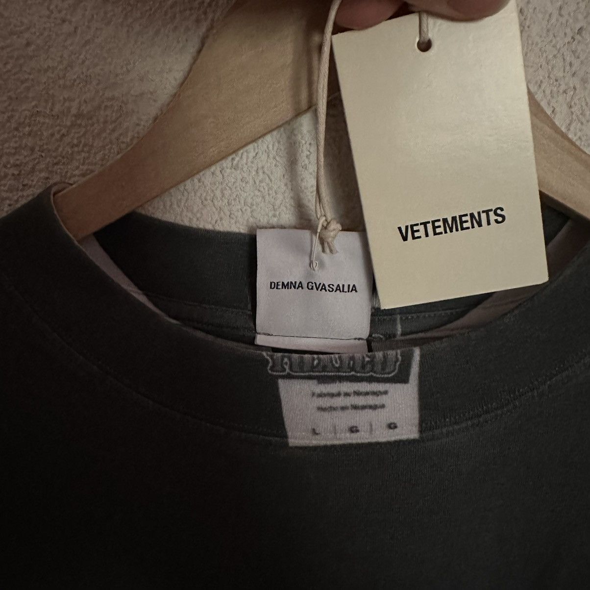 Vetements Vetements Charles Manson Trompe L’oeil Longsleeve Tee AW18 Size US S / EU 44-46 / 1 - 5 Thumbnail