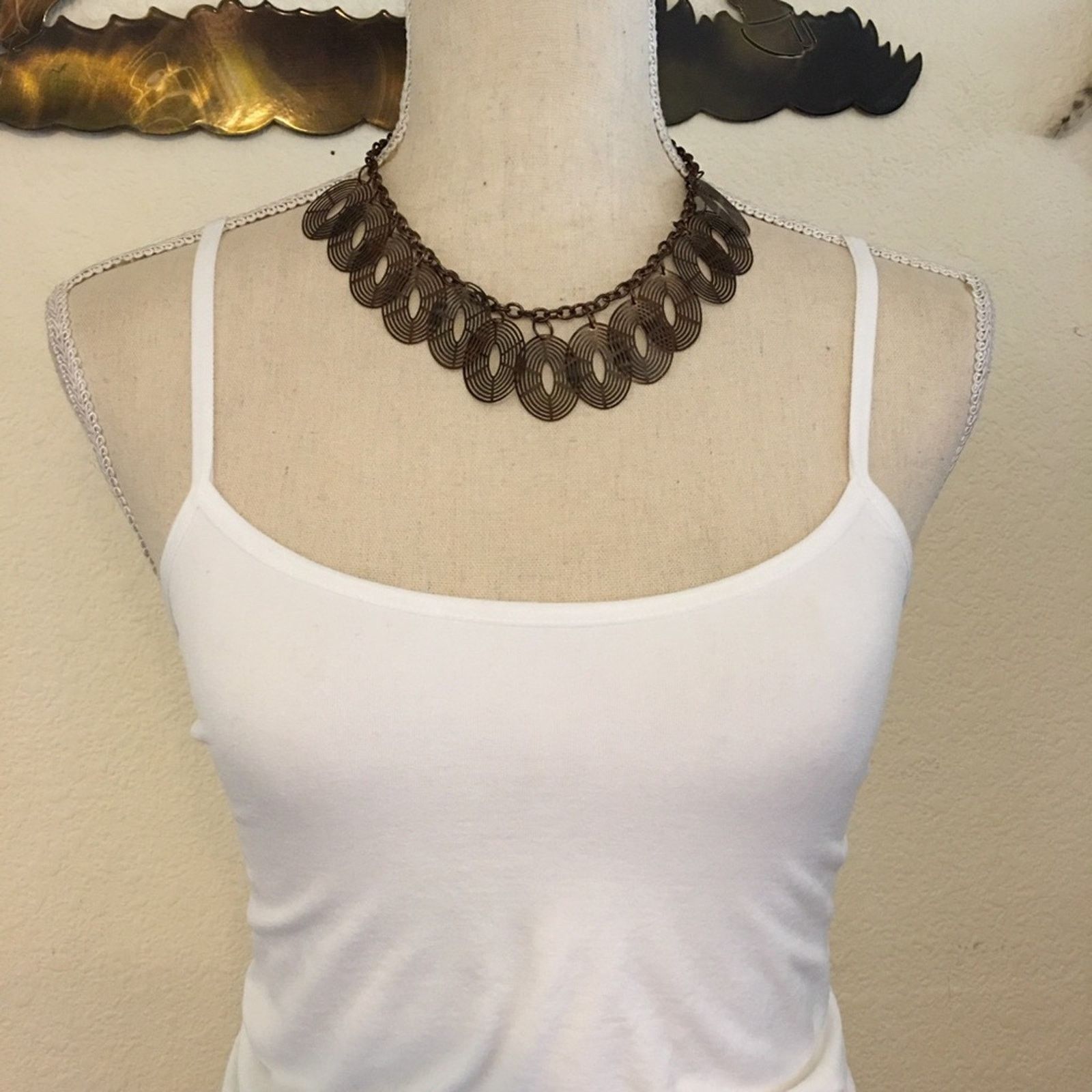 Vintage Vintage copper tone coin style medallion necklace Size ONE SIZE - 3 Thumbnail