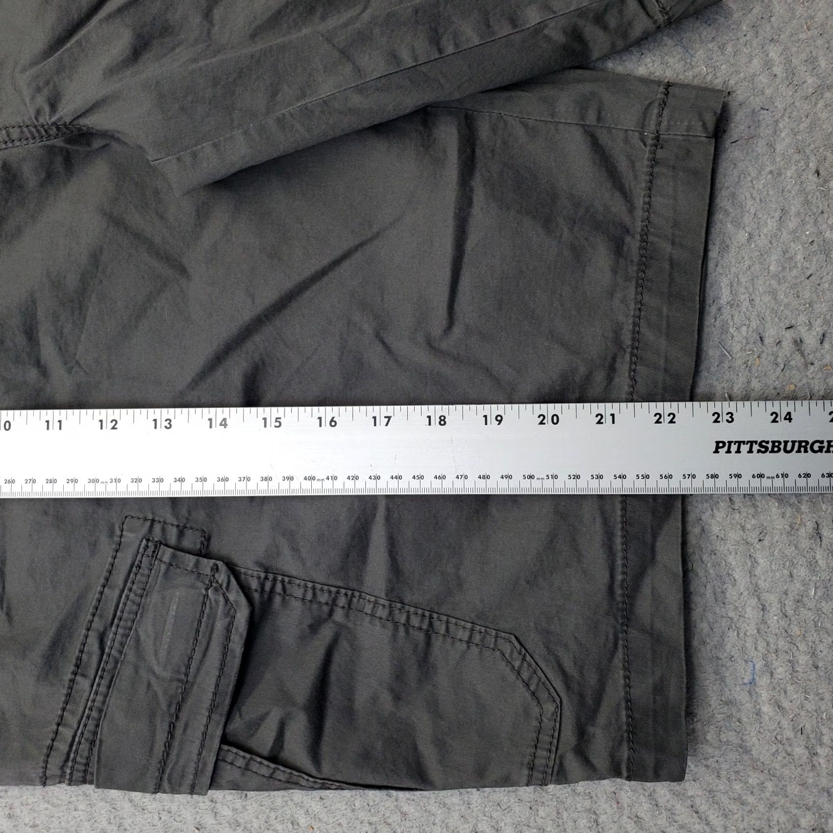 Vintage UNIONBAY Mens Cargo Shorts 42 Gray Cotton Stretch Utility Hiking Outdoor Shirt Size US 42 / EU 58 - 3 Thumbnail