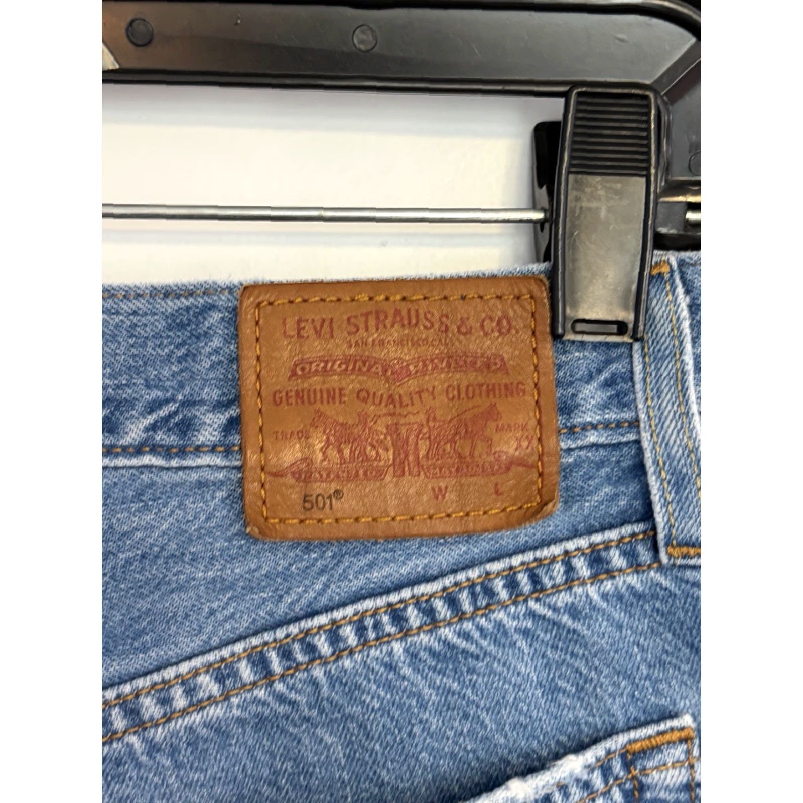 Levi's Levis 501 Jeans Womens Blue Straight Leg Regular Distressed Size 31x26 Denim Cotton Blend Button Closure 5-Pocket Retro Vintage Jeans Size 24" / US 00 / IT 34 - 7 Thumbnail