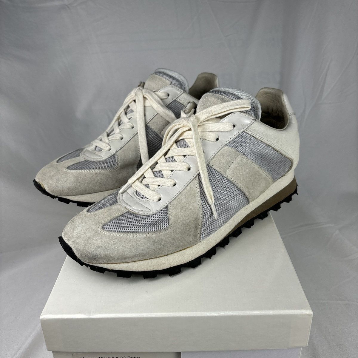 Maison Margiela 22 Retro Runner Low. White & Gray S37WS0347 EU 42 US 9 Size US 9 / EU 42 - 1 Thumbnail
