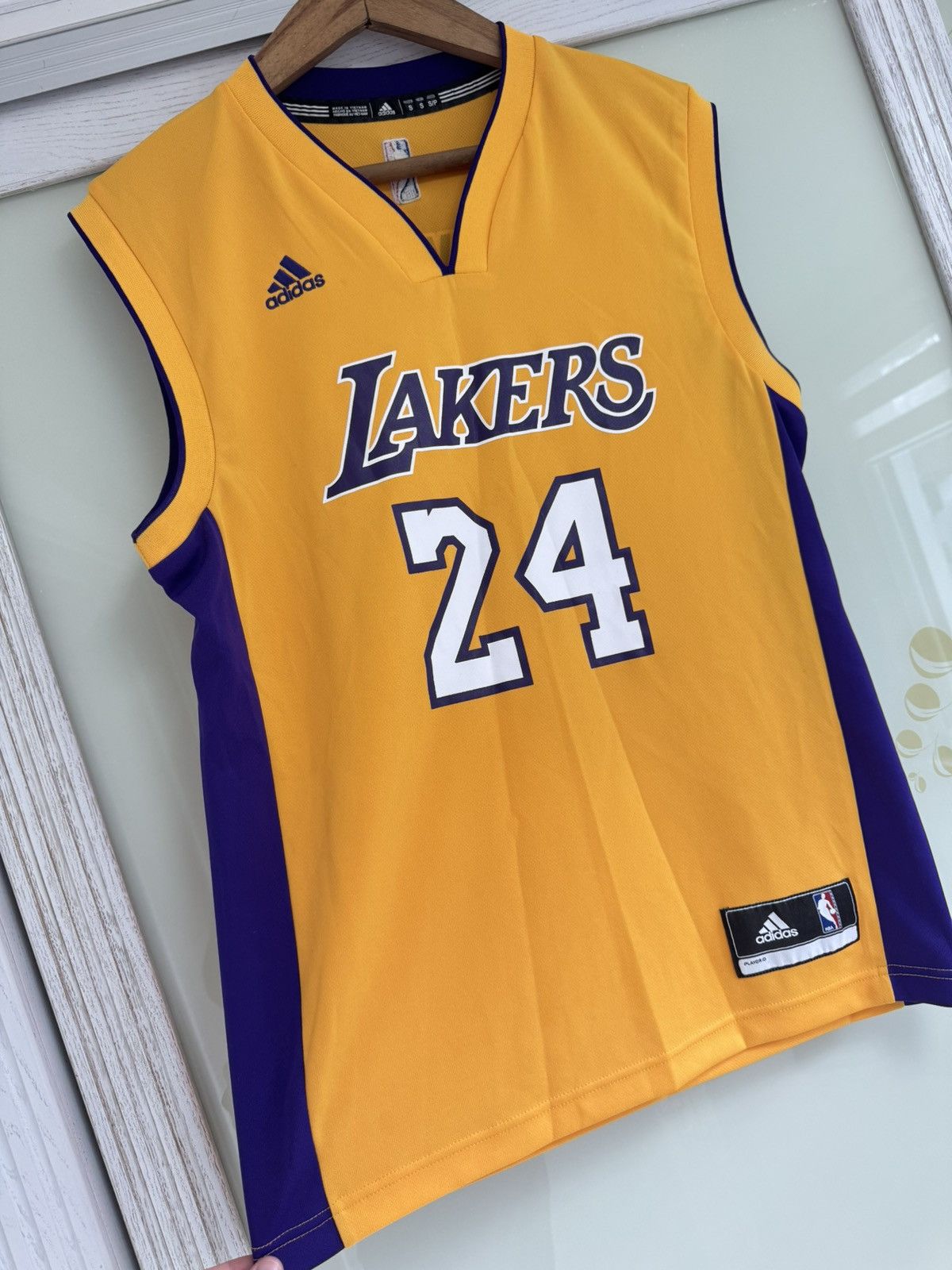 Adidas Kobe Bryant #24 Los Angeles Lakers Basketball Jersey NBA Kit Size US S / EU 44-46 / 1 - 4 Thumbnail
