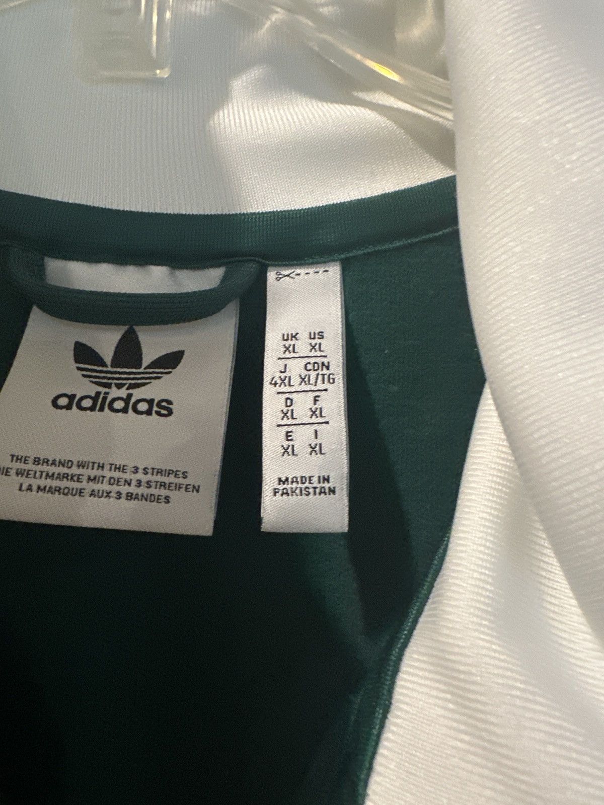 Adidas Adidas tracksuit- Top XL- bottoms Medium Size US M / EU 48-50 / 2 - 5 Thumbnail