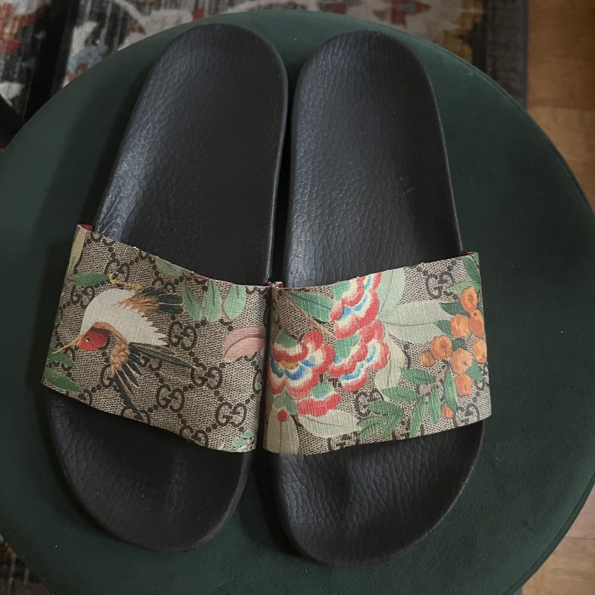 Gucci RARE Gucci Tian Bloom Flora Bird Supreme Slides  display picture 1