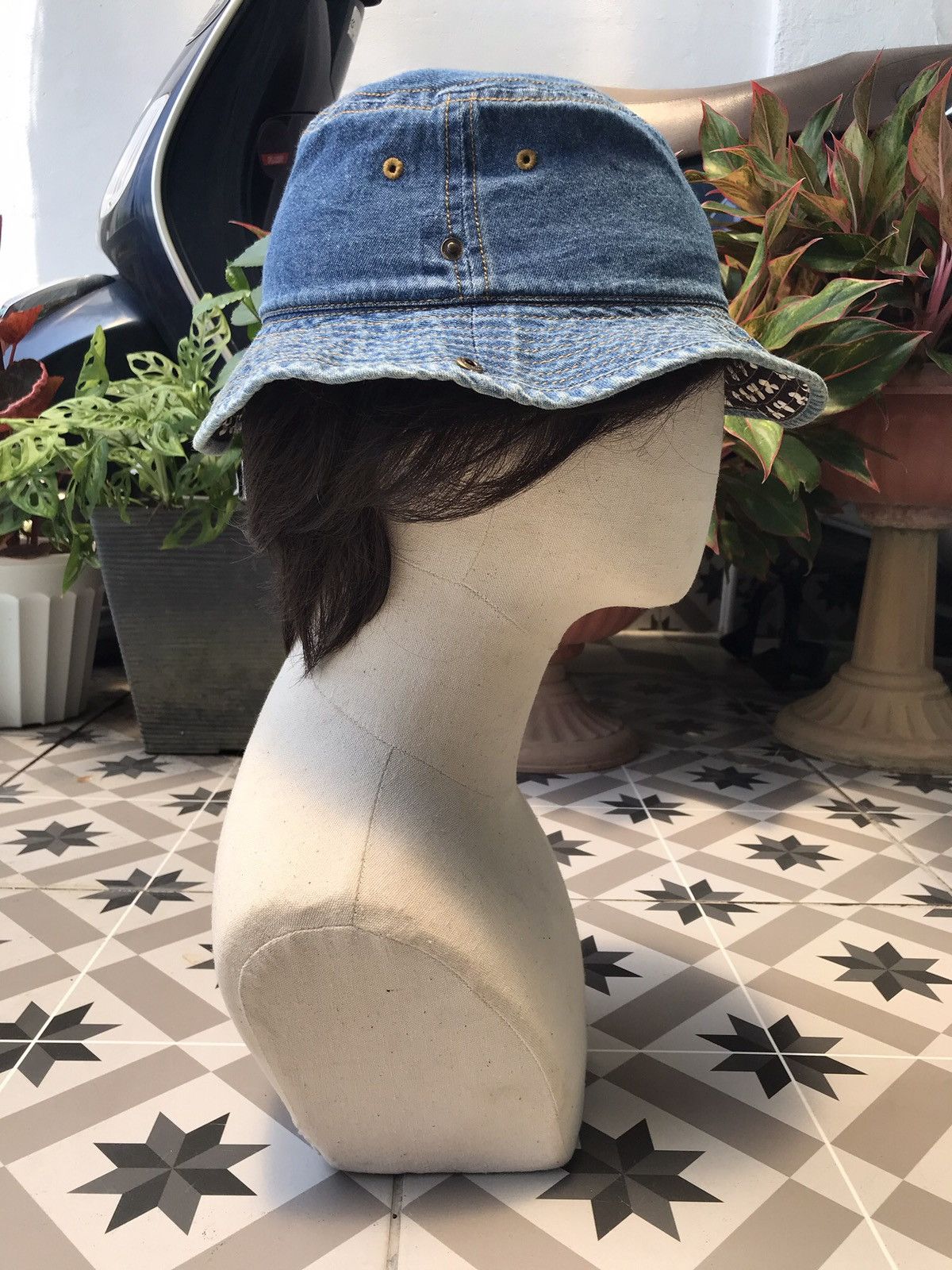 Disney × Japanese Brand ( YOUTH ) MICKEY MOUSE BUCKET HAT CAP HAT BY TOKYO DISNEY Size ONE SIZE - 14 Thumbnail