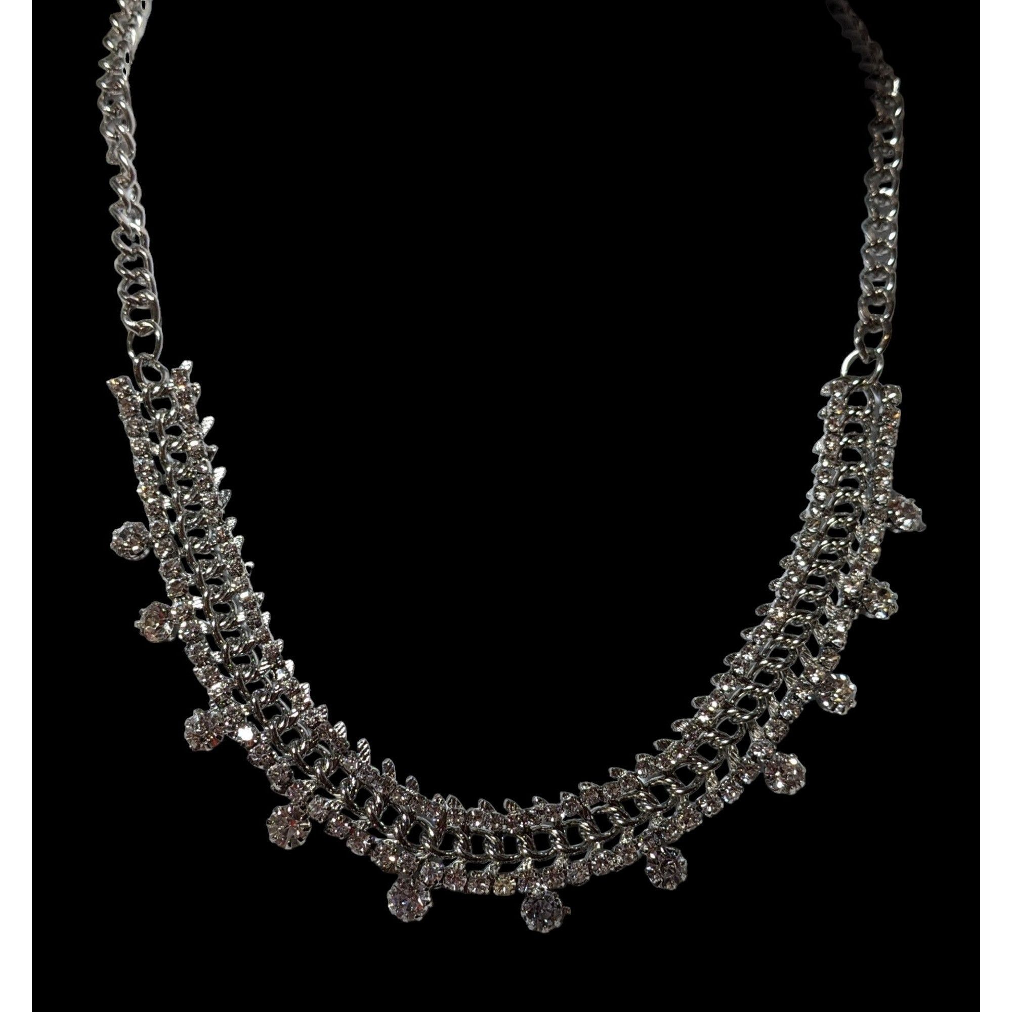 Other Elegant Silver Rhinestone Statement Necklace Size ONE SIZE - 2 Thumbnail