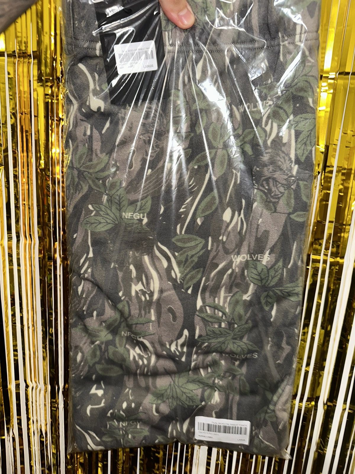 Darc Sport DARC SPORT X WISH YOU WERE HERE “DUAL BIGELOW CAMO SWEATPANT Size US 35 - 8 Thumbnail